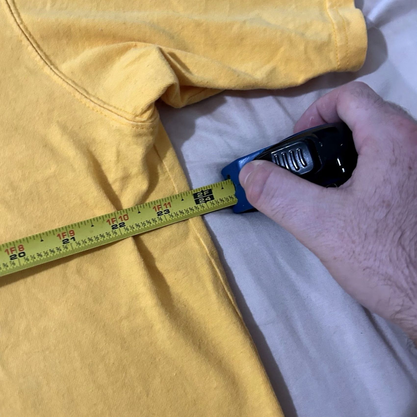 Carhartt VINTAGE Carhartt Spellout Shirt Workwear Yellow L Mens T-Shirt Y2K Size Large Size US L / EU 52-54 / 3 - 5 Thumbnail