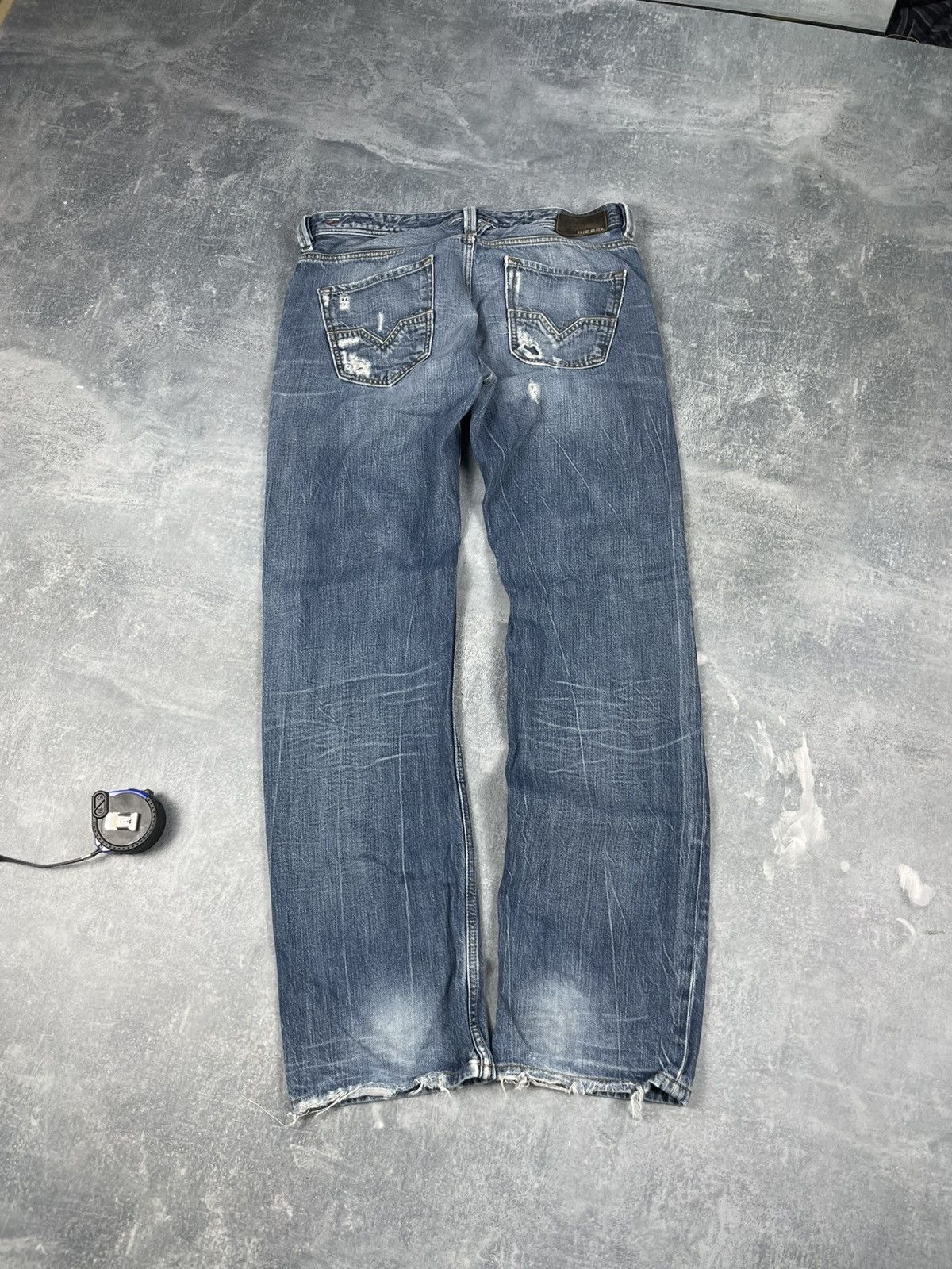 Diesel Crazy Diesel Larkee patch distressed baggy jeans Size US 32 / EU 48 - 3 Thumbnail