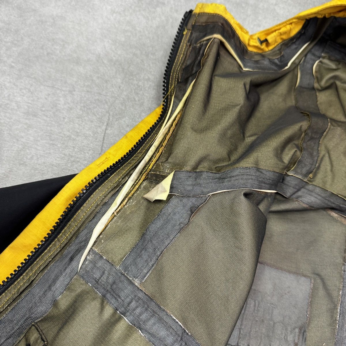 The North Face Vintage The North Face TNF Gore-Tex Raincoat Jacket 90s Size US L / EU 52-54 / 3 - 16 Thumbnail