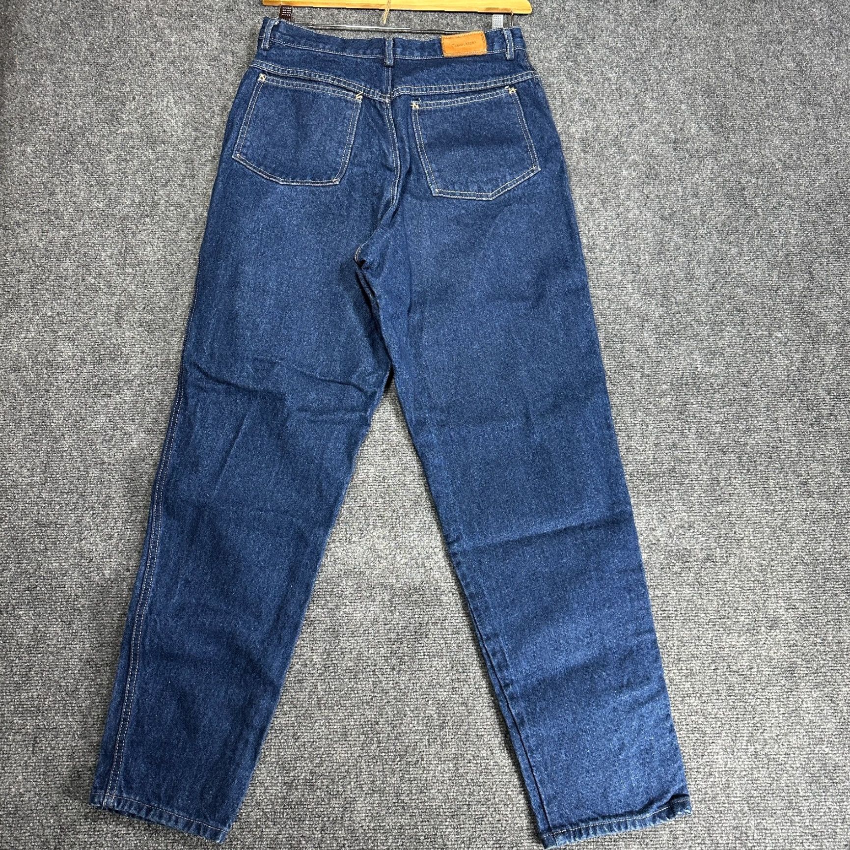 Calvin Klein Calvin Klein Jeans Womens 14 High Rise Mom Jean Tapered Leg Blue Cotton Blend 5-Pocket Denim Buttons Zipper Pockets Size 36" / US 14 / IT 50 - 6 Thumbnail