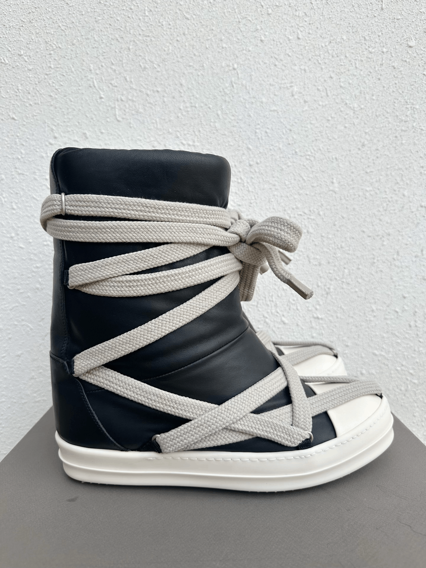 Rick Owens Rick Owens High-Top Sheepskin Boots Size US 9 / EU 42 - 1 Thumbnail