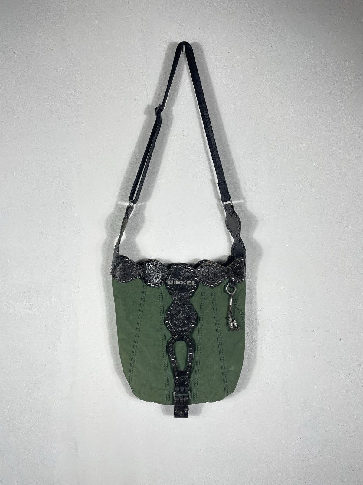 Diesel × Japanese Brand × Vintage Diesel Retro 00s Leather Nylon Avant Garde Shoulder Hand Bag Size ONE SIZE - 1 Thumbnail