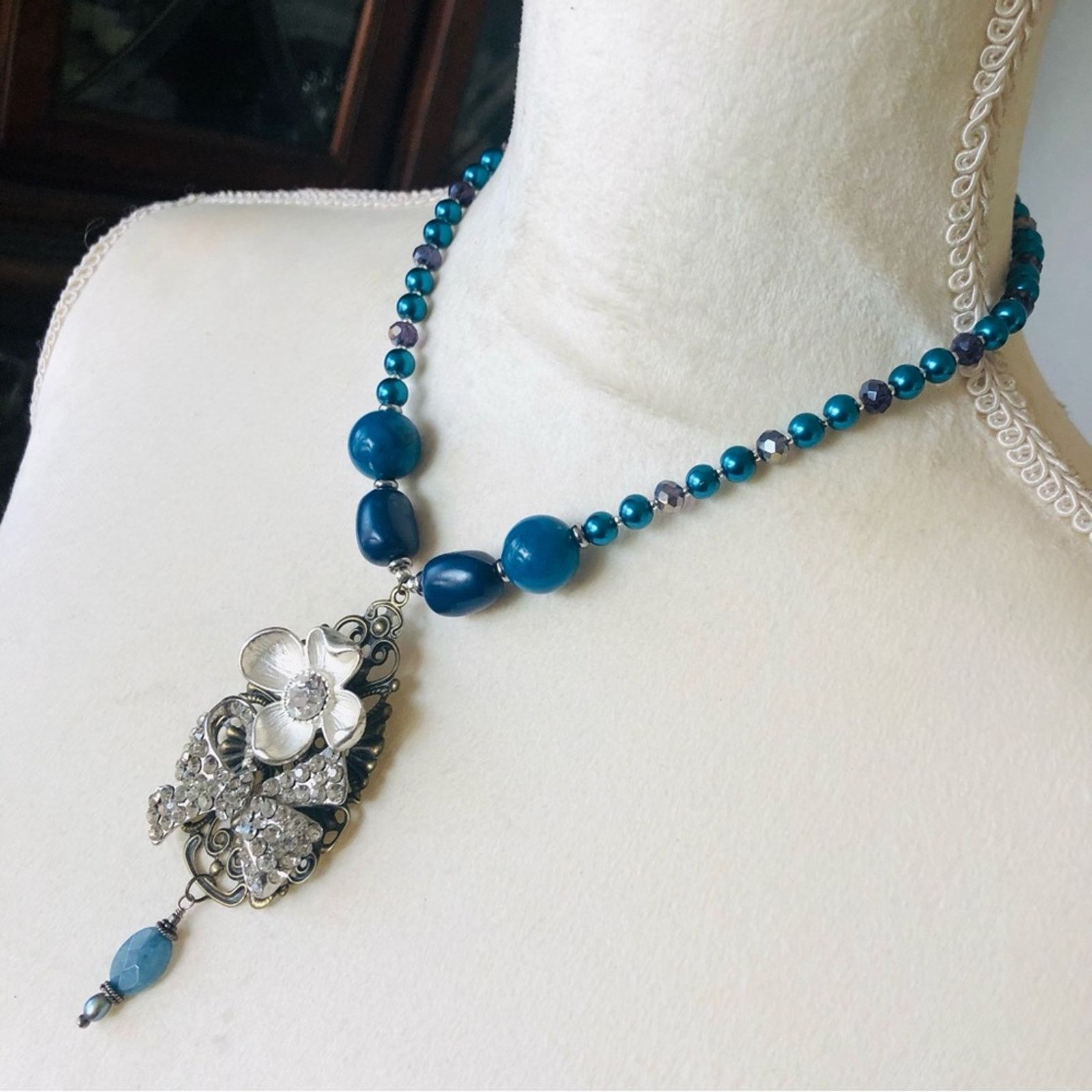 Handmade Handcrafted repurpose filigree stone Pearl necklace Size ONE SIZE - 4 Thumbnail