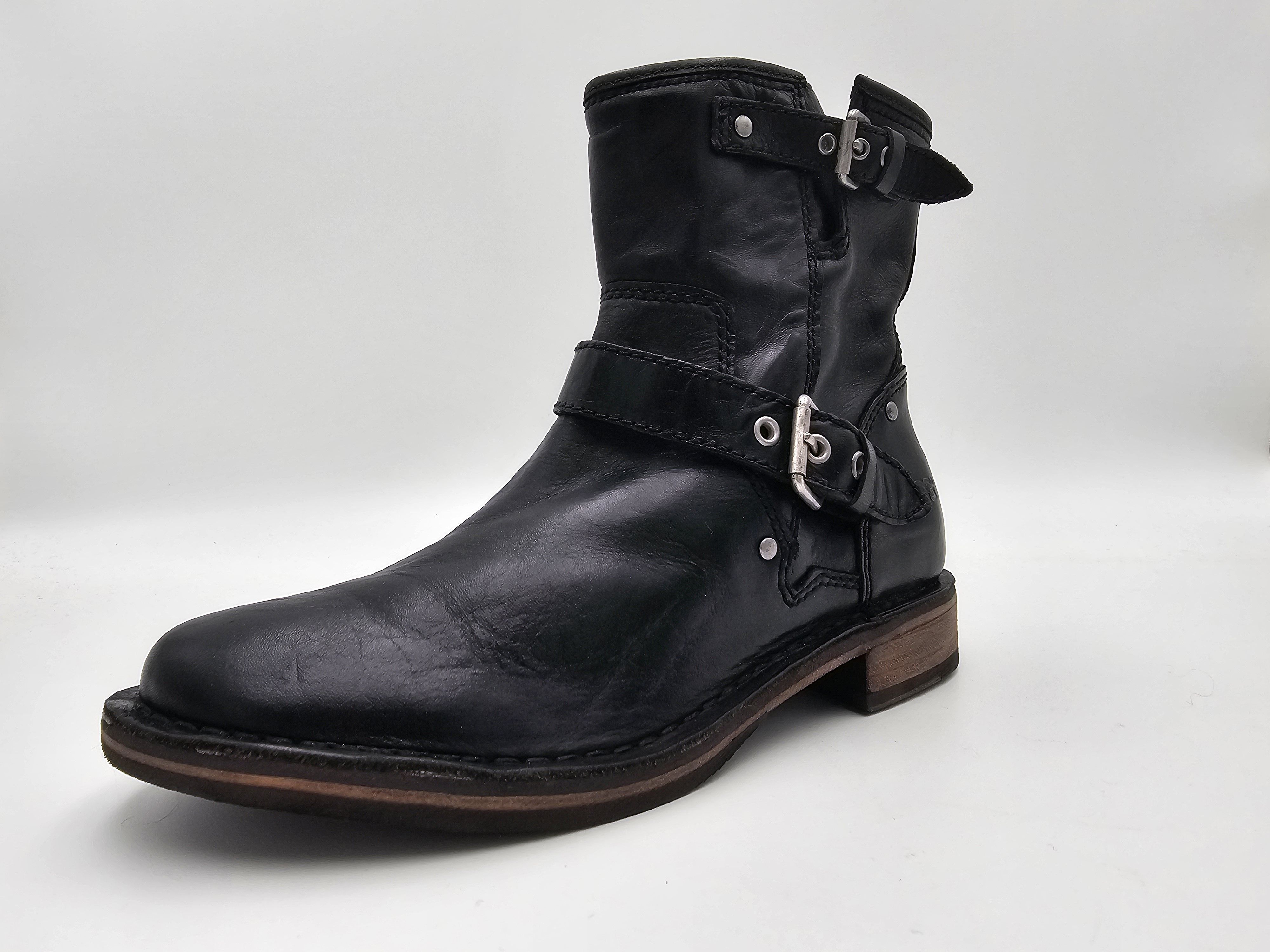 Ugg UGG Fabrizia Black Leather Ankle Boots Size 37 Size US 7 / IT 37 - 1 Thumbnail