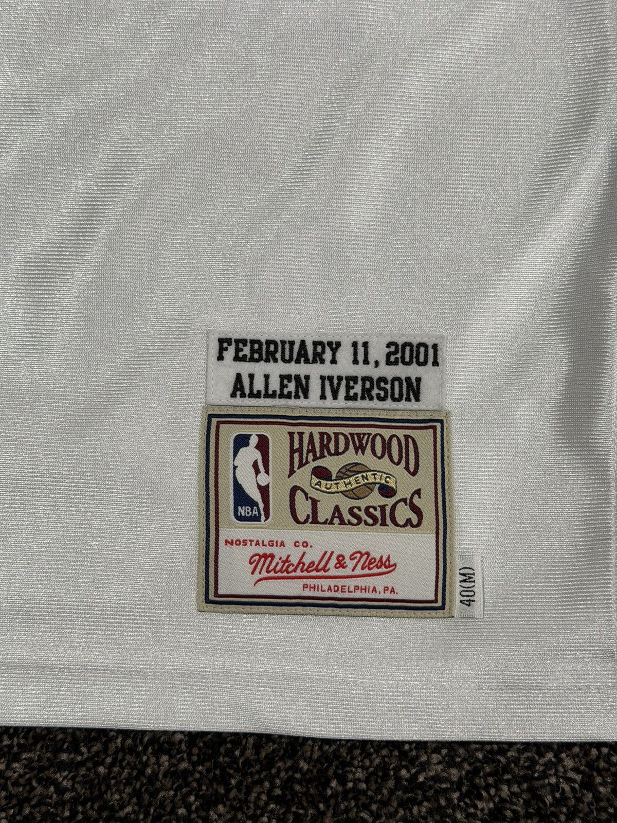 Mitchell & Ness Mitchell & Ness x NBA White Allen Iverson 2001 Sixers Jersey Size US M / EU 48-50 / 2 - 5 Thumbnail