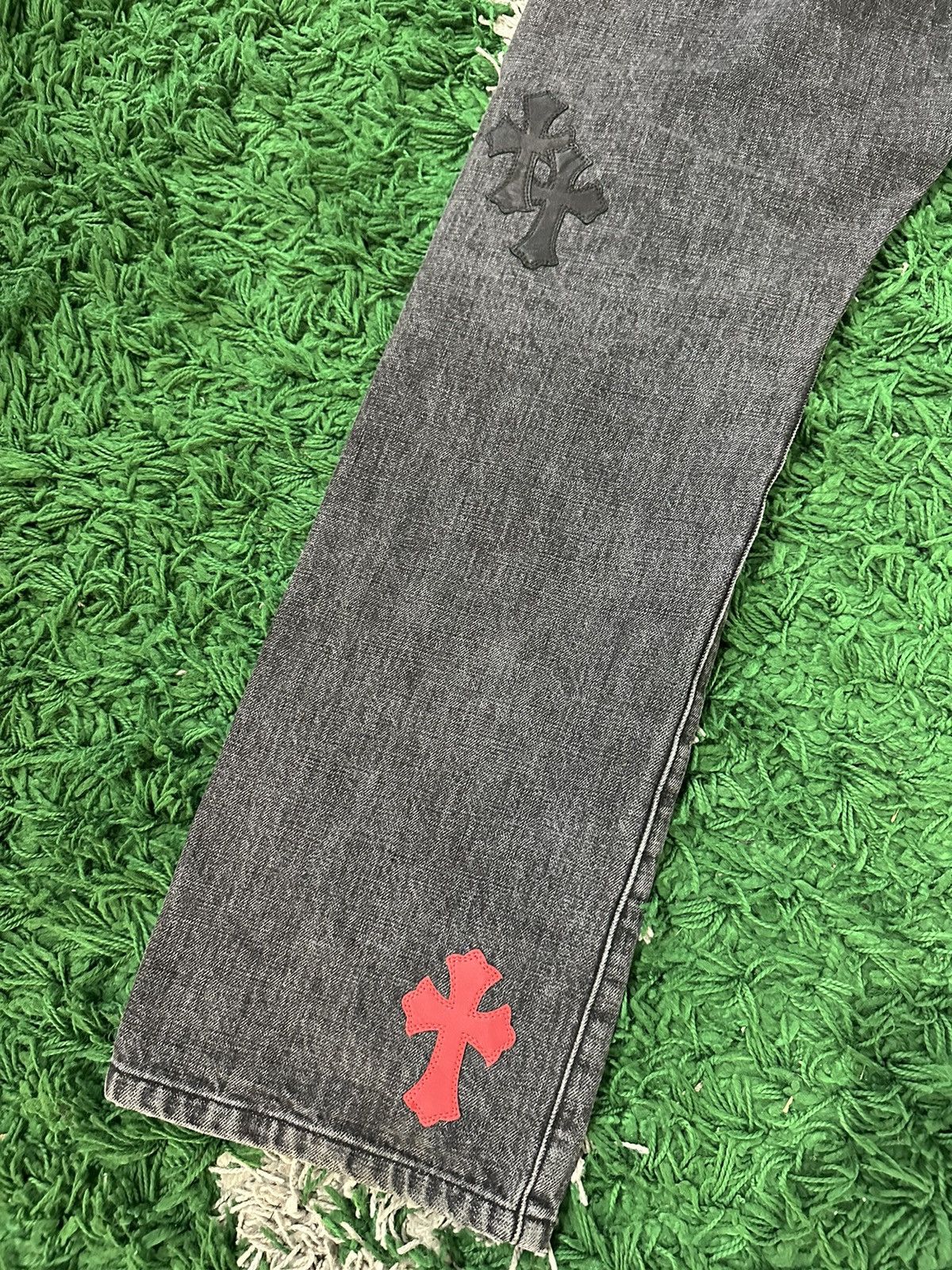 Chrome Hearts Chrome Hearts Black Red Patch Jeans Size US 34 / EU 50 - 20 Thumbnail