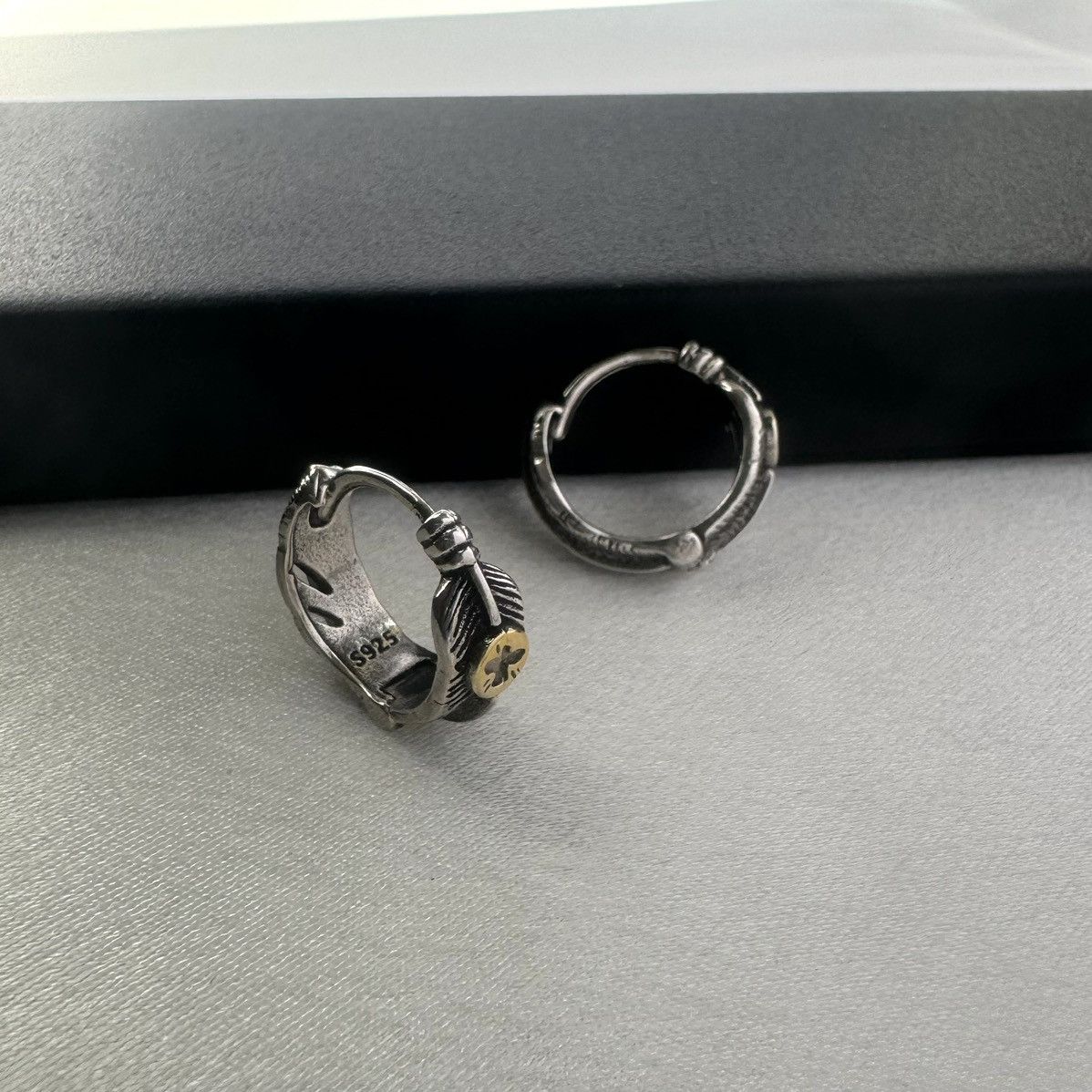 Other Small Feather Hoop Earrings for Men Women Unisex Style Size ONE SIZE - 2 Thumbnail