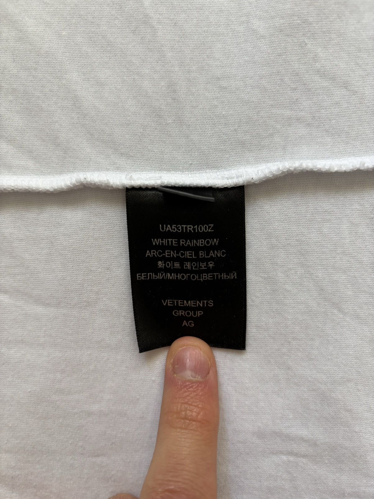 Vetements Vetements Translation Tee Size US M / EU 48-50 / 2 - 7 Thumbnail