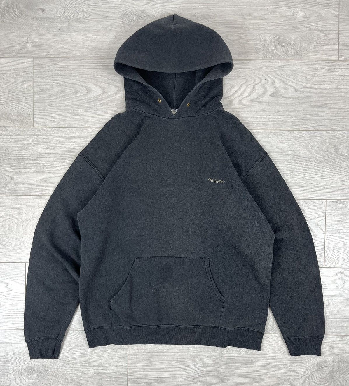 Fruit Of The Loom × Vintage Fruit Of The Loom Vintage Black Faded Basic Hoodie Size US L / EU 52-54 / 3 - 1 Thumbnail