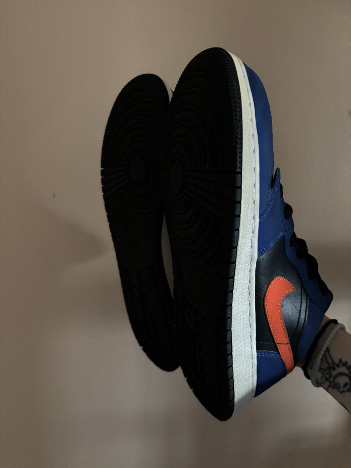 Jordan Brand Air Jordan 1 Low GS 'Rush Blue' Size US 6.5 / EU 39-40 - 5 Thumbnail