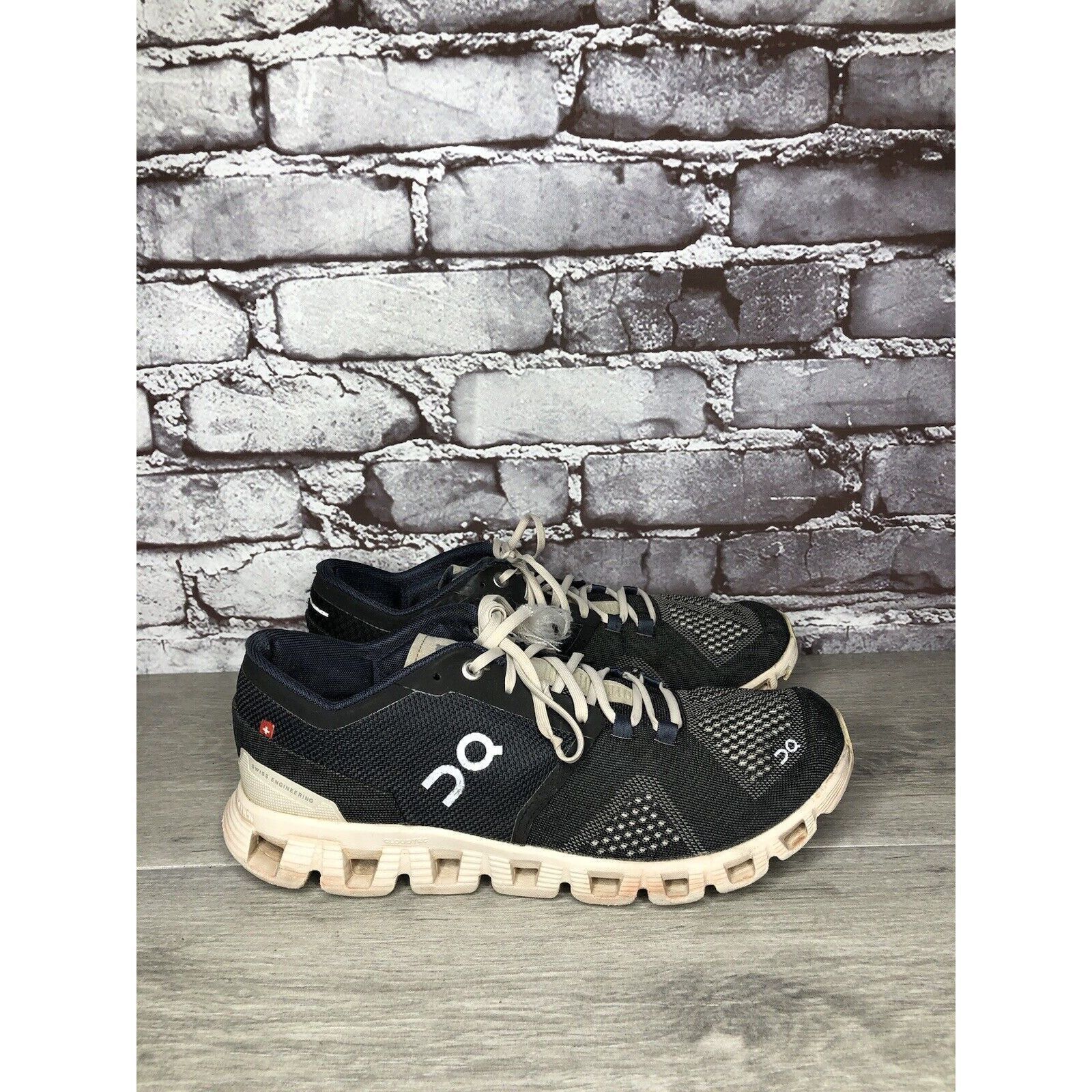On On Cloud Black White Comfort Gym Lace Up Running Shoes Women Size US 8.5 / IT 38.5 - 20 Thumbnail
