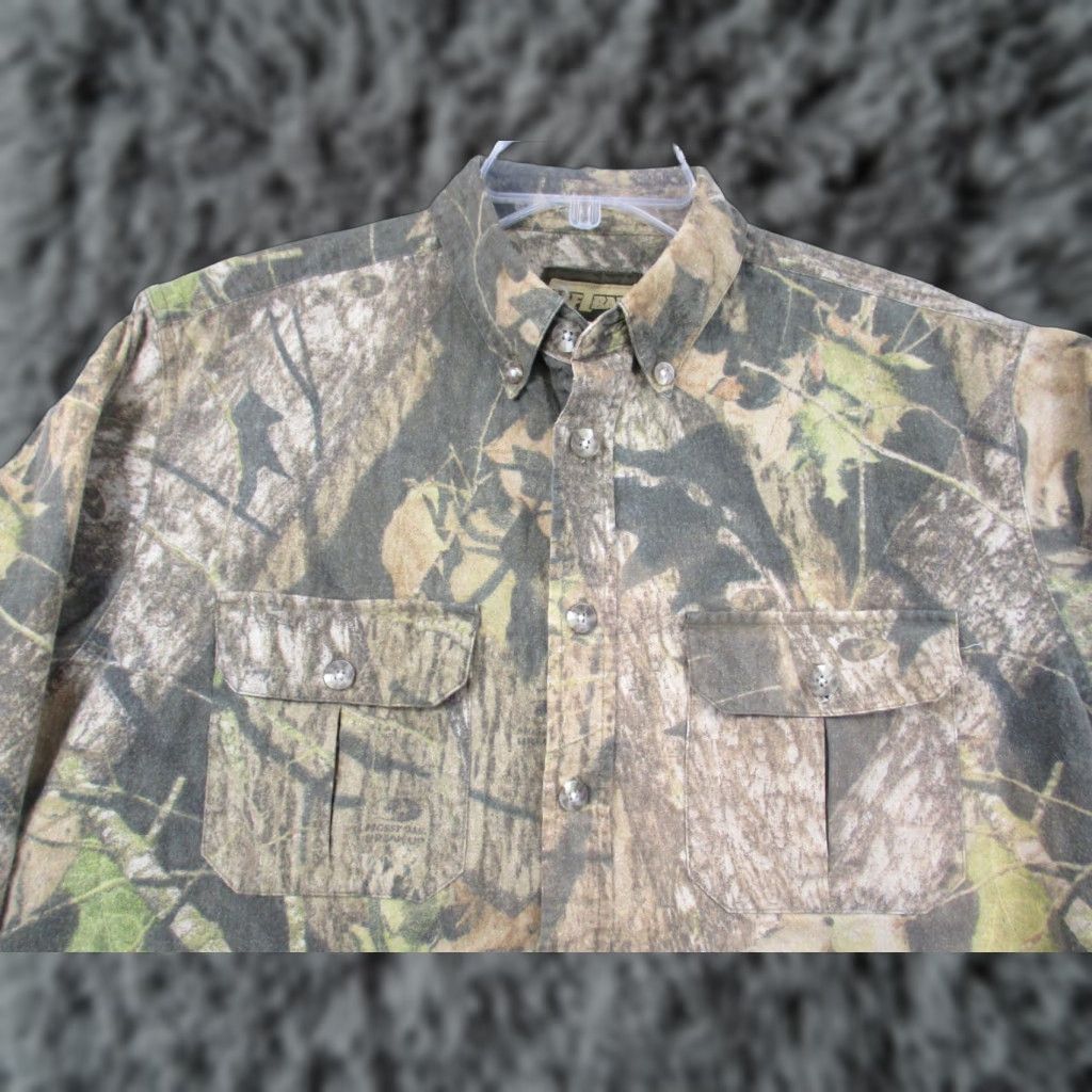 SafTbak VINTAGE SafTbak Saftbak Trebark Camo Shirt Hunting Jacket Men Large Long Sleeve USA Made Size US L / EU 52-54 / 3 - 1 Thumbnail