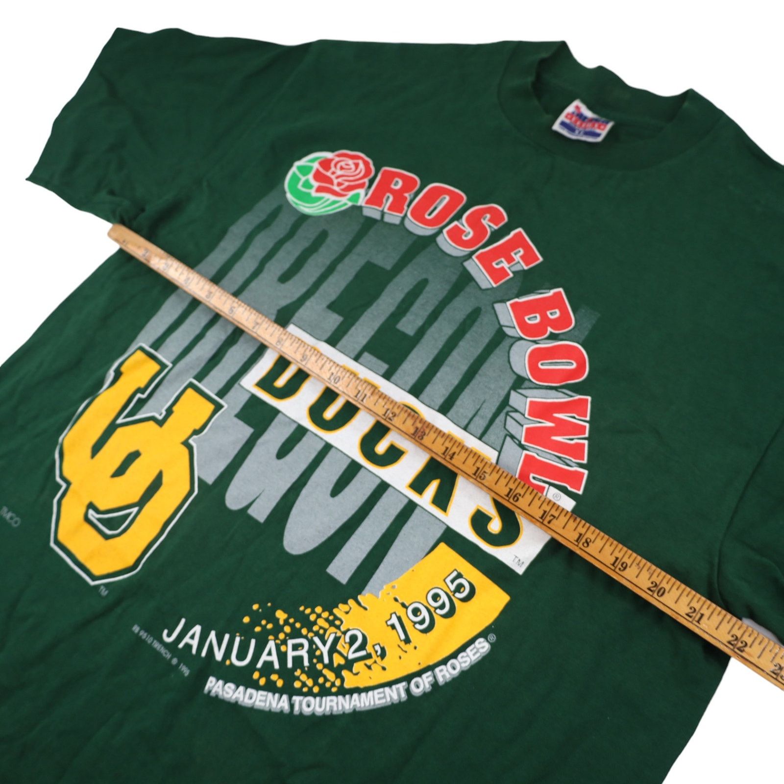 NCAA × Vintage Vintage 1995 University of Oregon Ducks Rose Bowl T shirt Size US XL / EU 56 / 4 - 7 Thumbnail