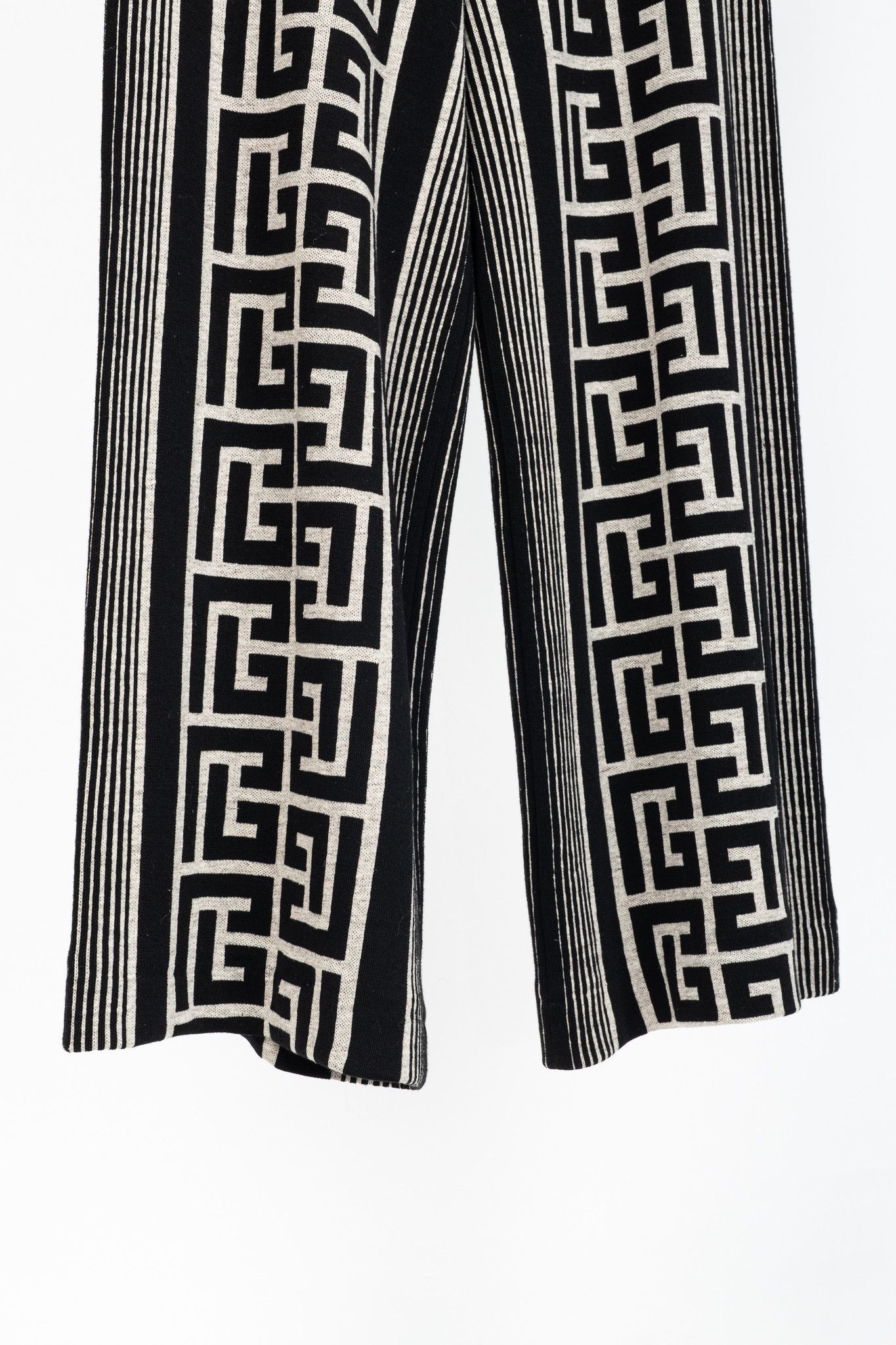 Balmain Balmain Ivoire & Noir Monogram-Jacquard Wool Sweatpants Size 30" / US 8 / IT 44 - 6 Thumbnail