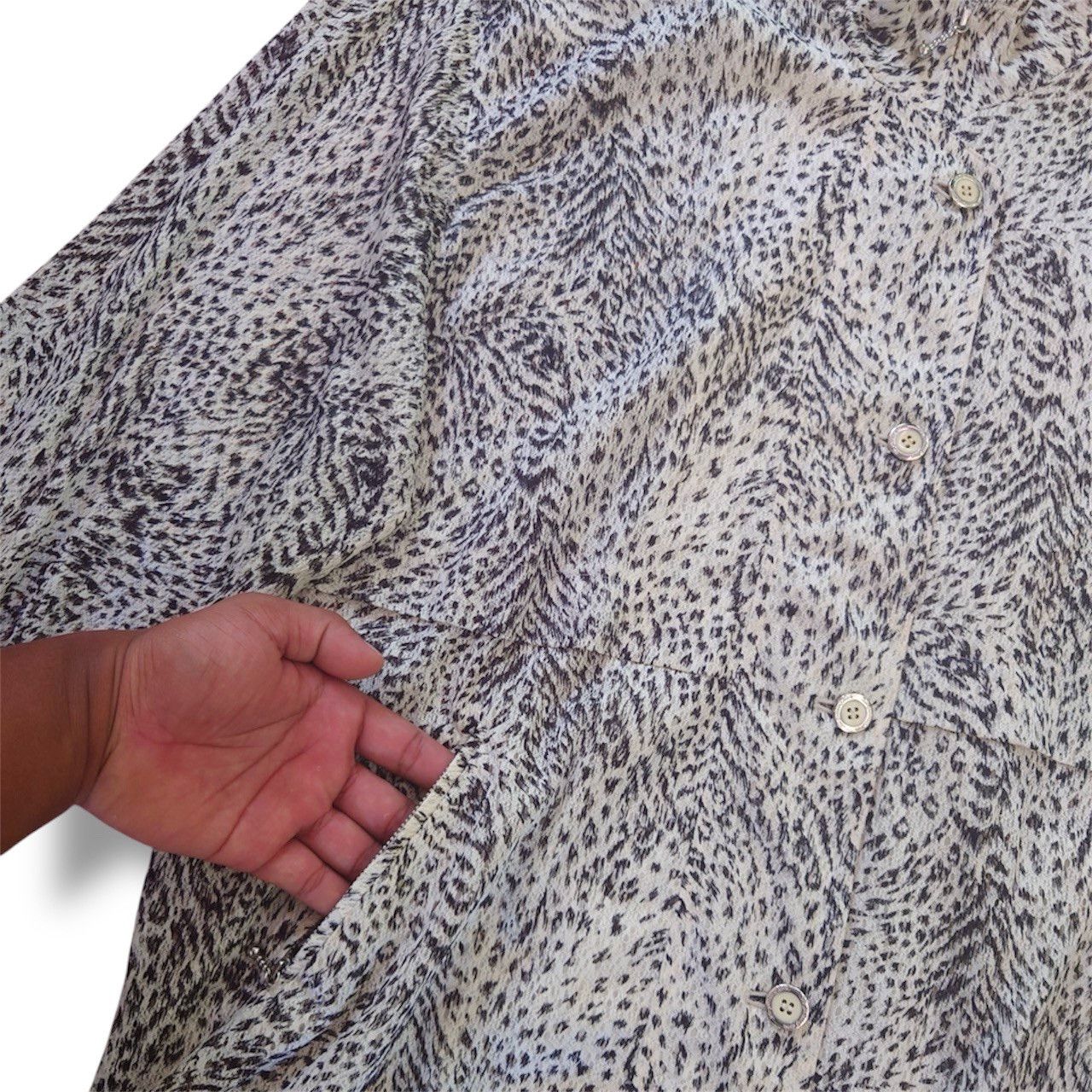 Japanese Brand Abstract monochrome animal print Shirt by Nagato Size US M / EU 48-50 / 2 - 5 Thumbnail