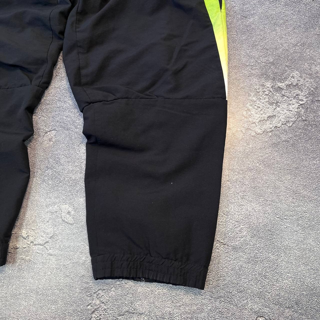 Adidas Vintage 90s Adidas Nylon Windbreaker Track Pants Men's Size US 33 - 4 Thumbnail