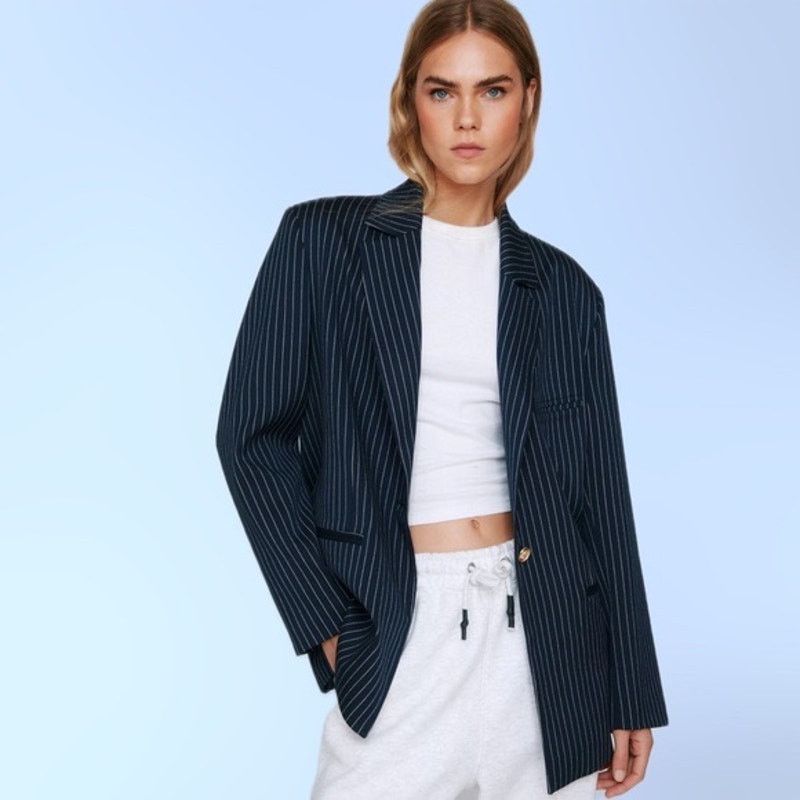 Nasty Gal NWT Nasty Gal Navy Blue Pinstripe Single Breasted Blazer Size XS / US 0-2 / IT 36-38 - 1 Thumbnail