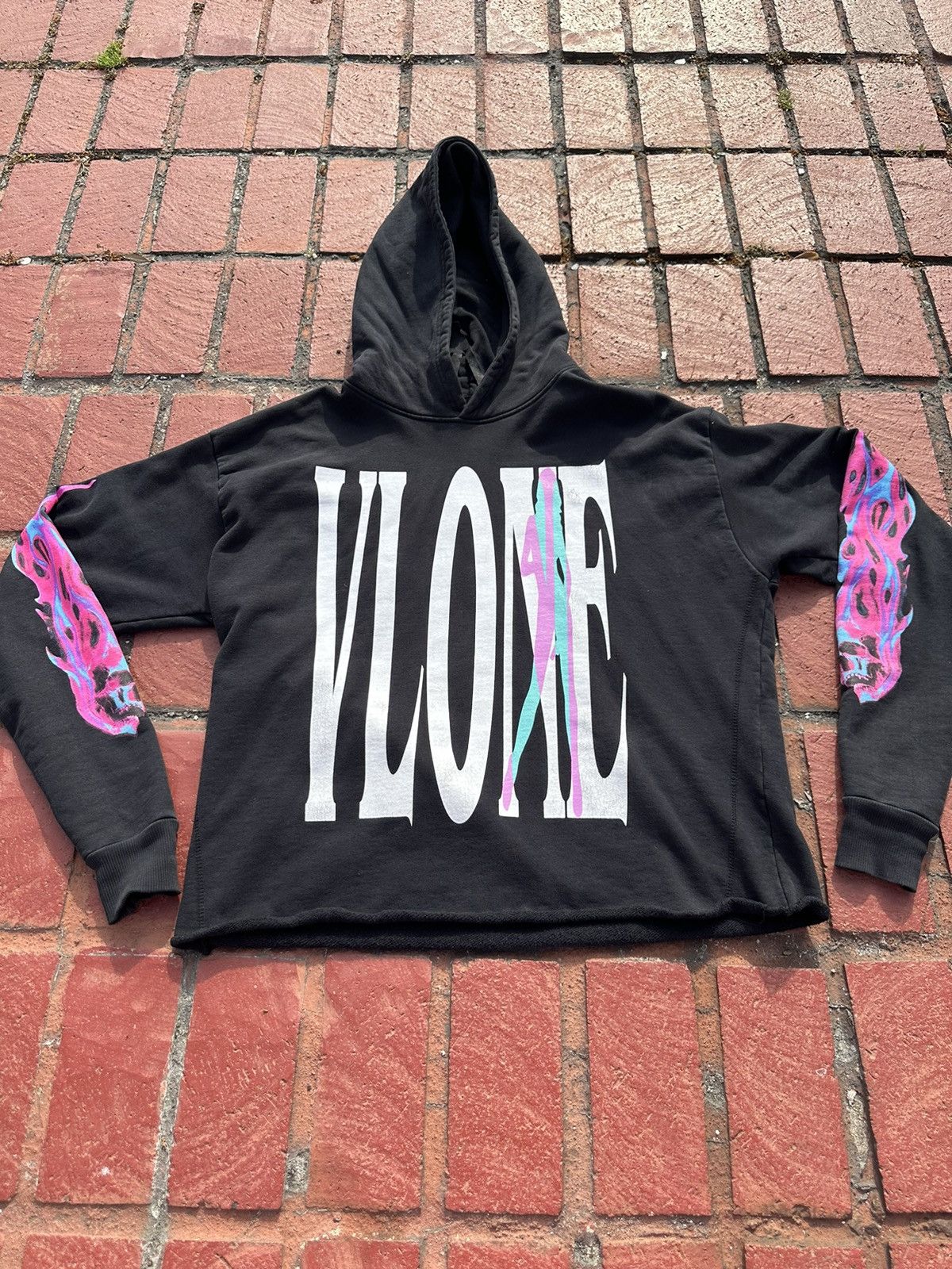 Vlone Vlone cropped fit hoodie Grailed