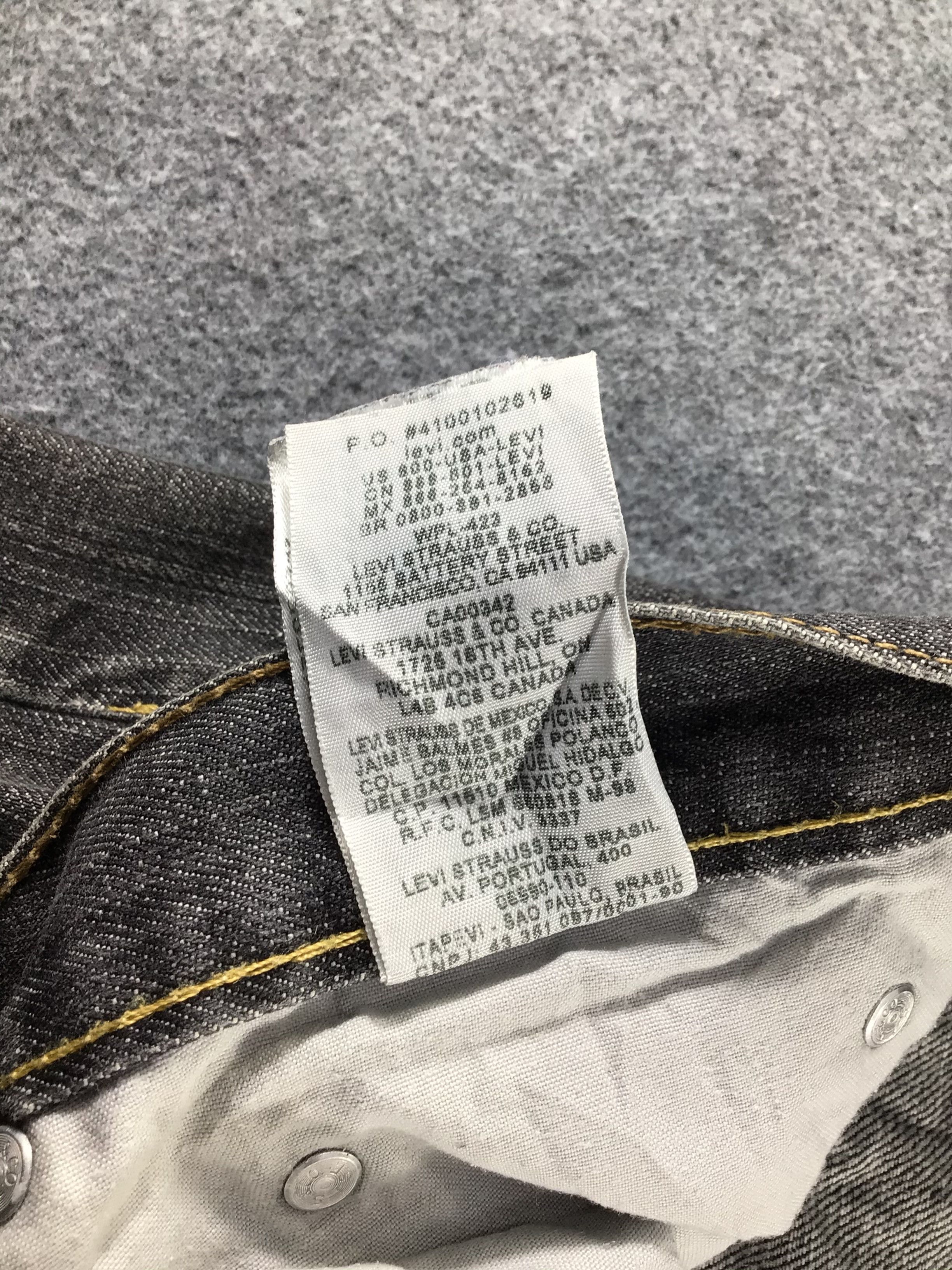 Levi's Vintage Levis 559 Jeans Faded Black Denim -J471 Size US 37 - 12 Thumbnail