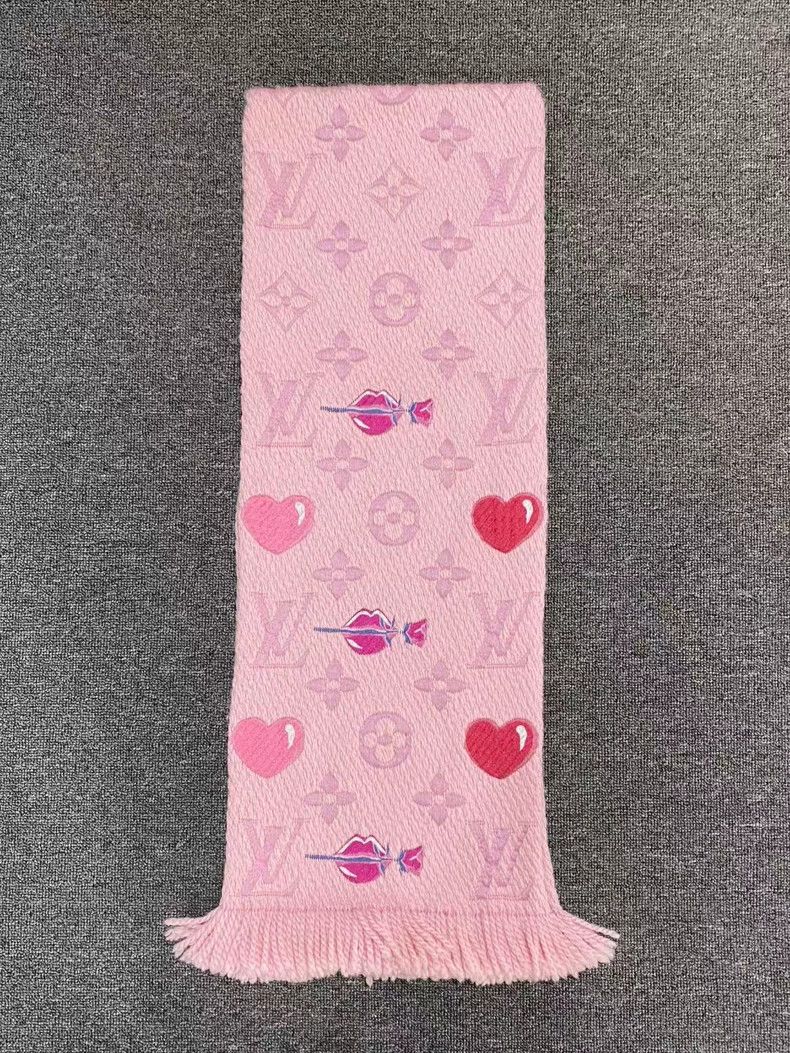 Louis Vuitton Louis Vuitton Pink heart printed wool scarf Size ONE SIZE - 3 Thumbnail