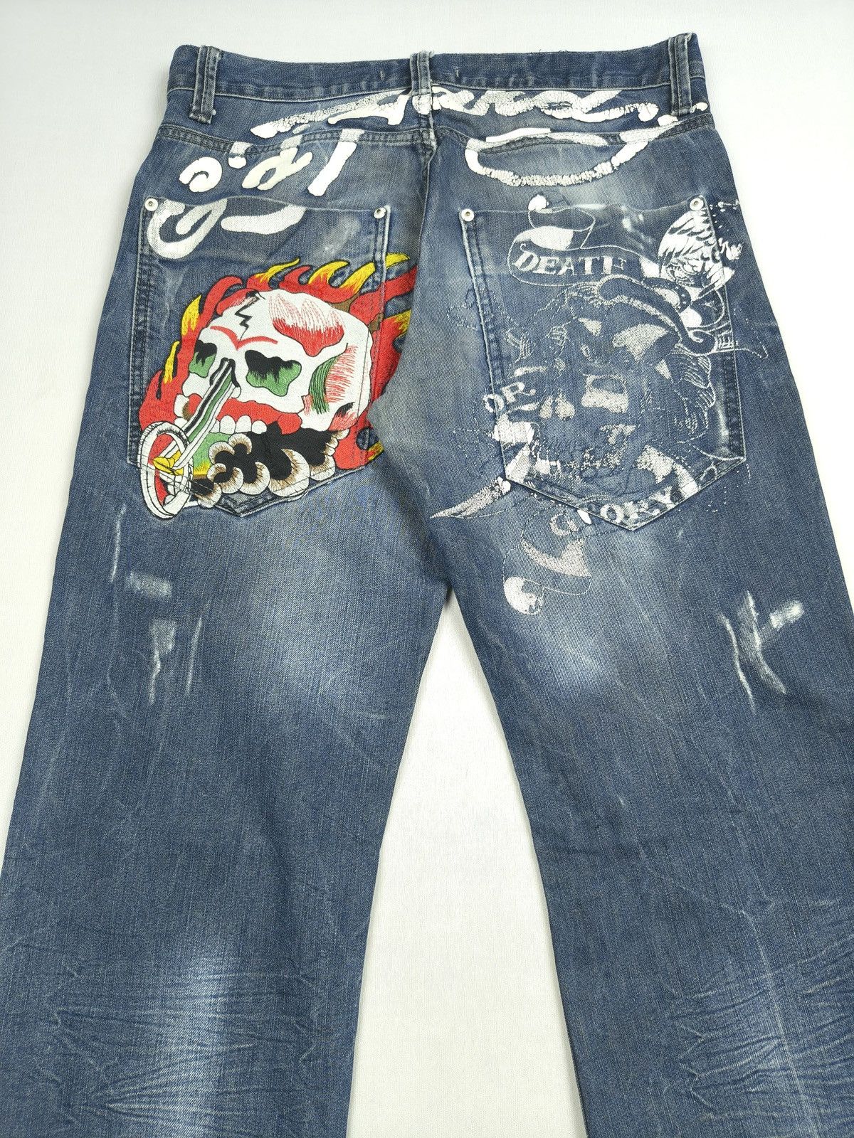 Ed Hardy Ed Hardy Skull Graphic Spellout distressed Y2K Jeans(064) Size US 34 / EU 50 - 3 Thumbnail