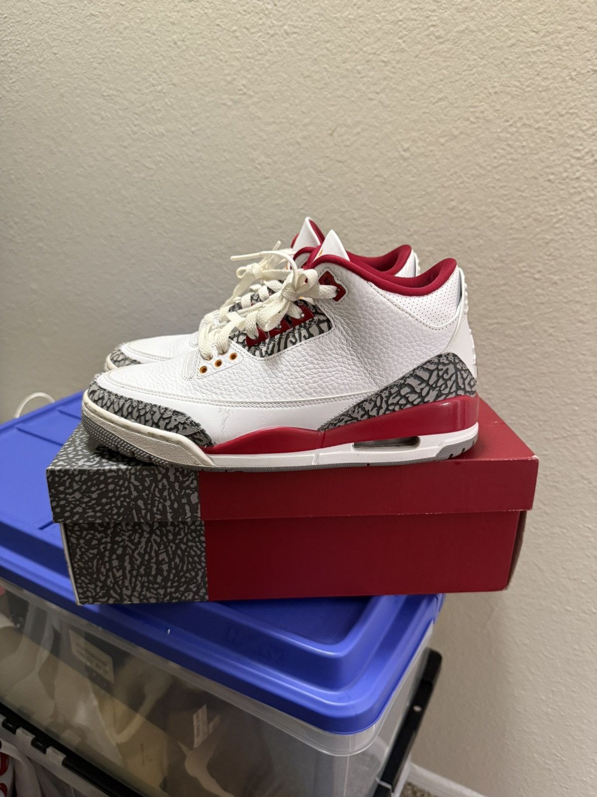 Jordan Brand Jordan 3 Cardinal Reds Size US 9 / EU 42 - 1 Thumbnail