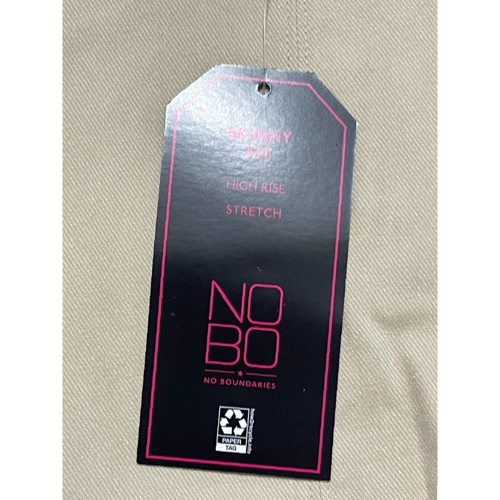 Vintage No Boundaries Pants Women 3XL Ivory Cream Skinny Pull On NWT Wide Inseam 29 Ankle Casual Shoes Size 40" / US 18 - 4 Thumbnail