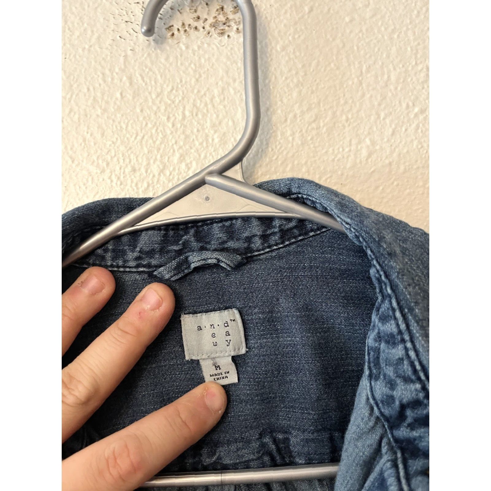 Vintage VINTAGE A New Day Chambray Denim Blouse Women's Size Medium Blue Size M / US 6-8 / IT 42-44 - 2 Thumbnail