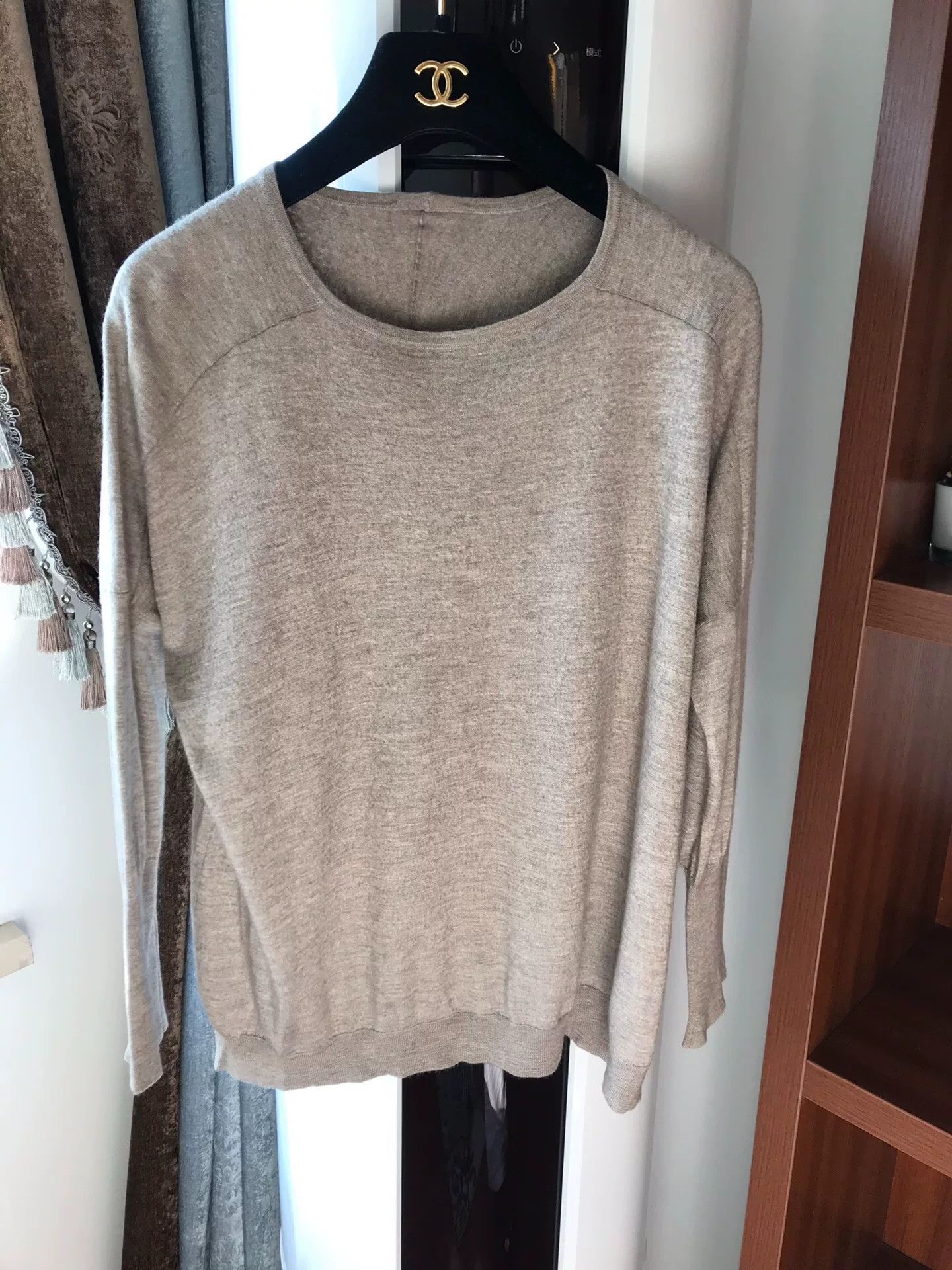 Brunello Cucinelli Brunello Cucinelli Women's Cashmere Sweater Size S / US 4 / IT 40 - 1 Thumbnail