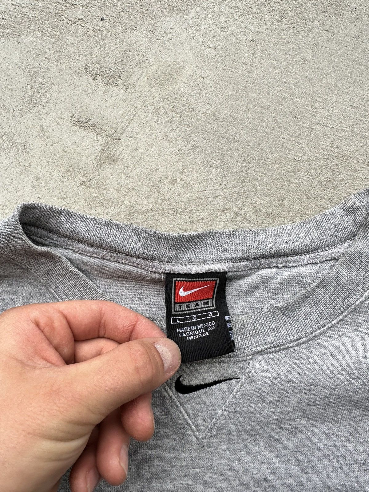 Nike 90s Center Swoosh Sweatshirt