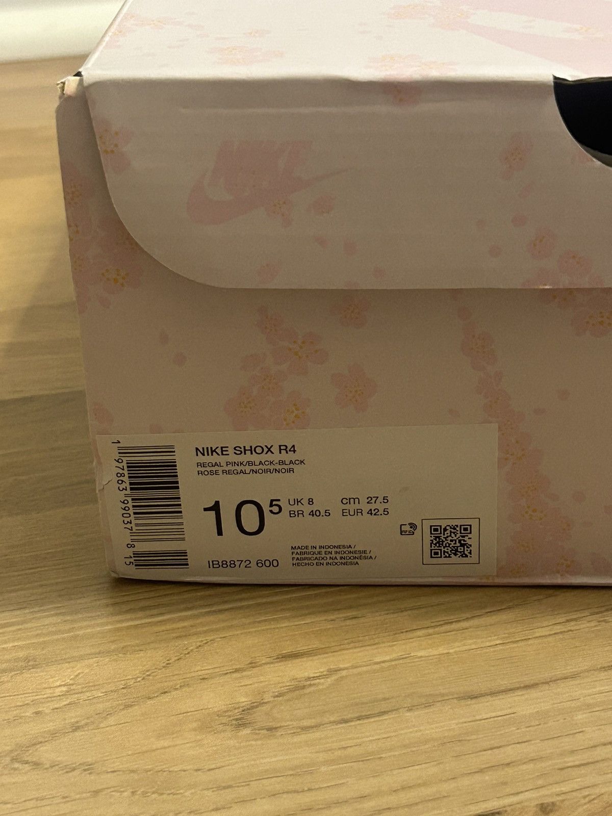 Nike Nike Shox R4 Sakura - Brand New Size US 9 / EU 42 - 9 Thumbnail