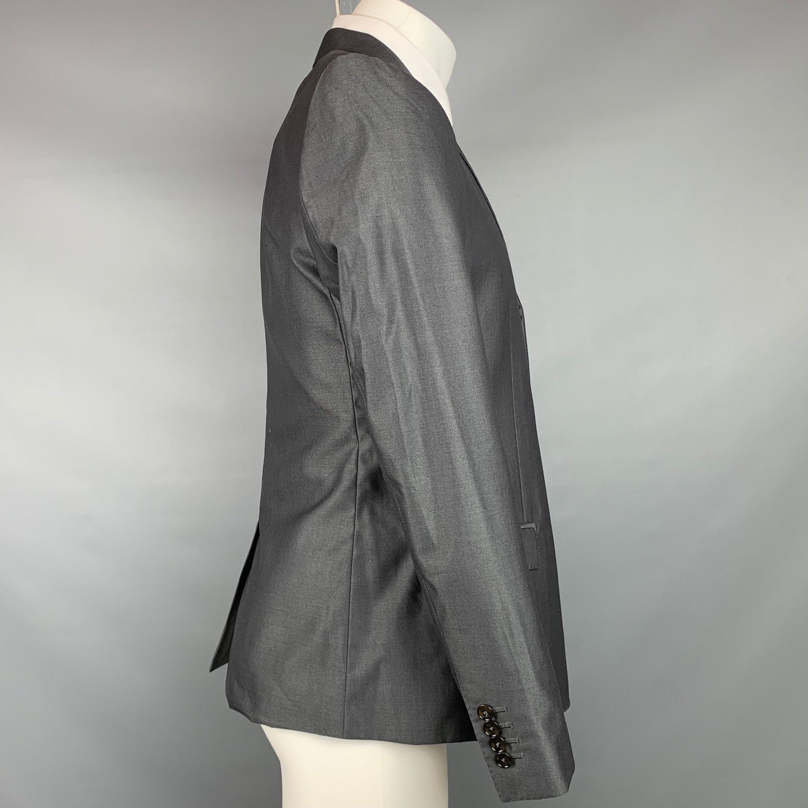 Dolce & Gabbana Size 38 Grey Charcoal Wool Silk Peak Lapel Sport Coat Size 38R - 2 Thumbnail