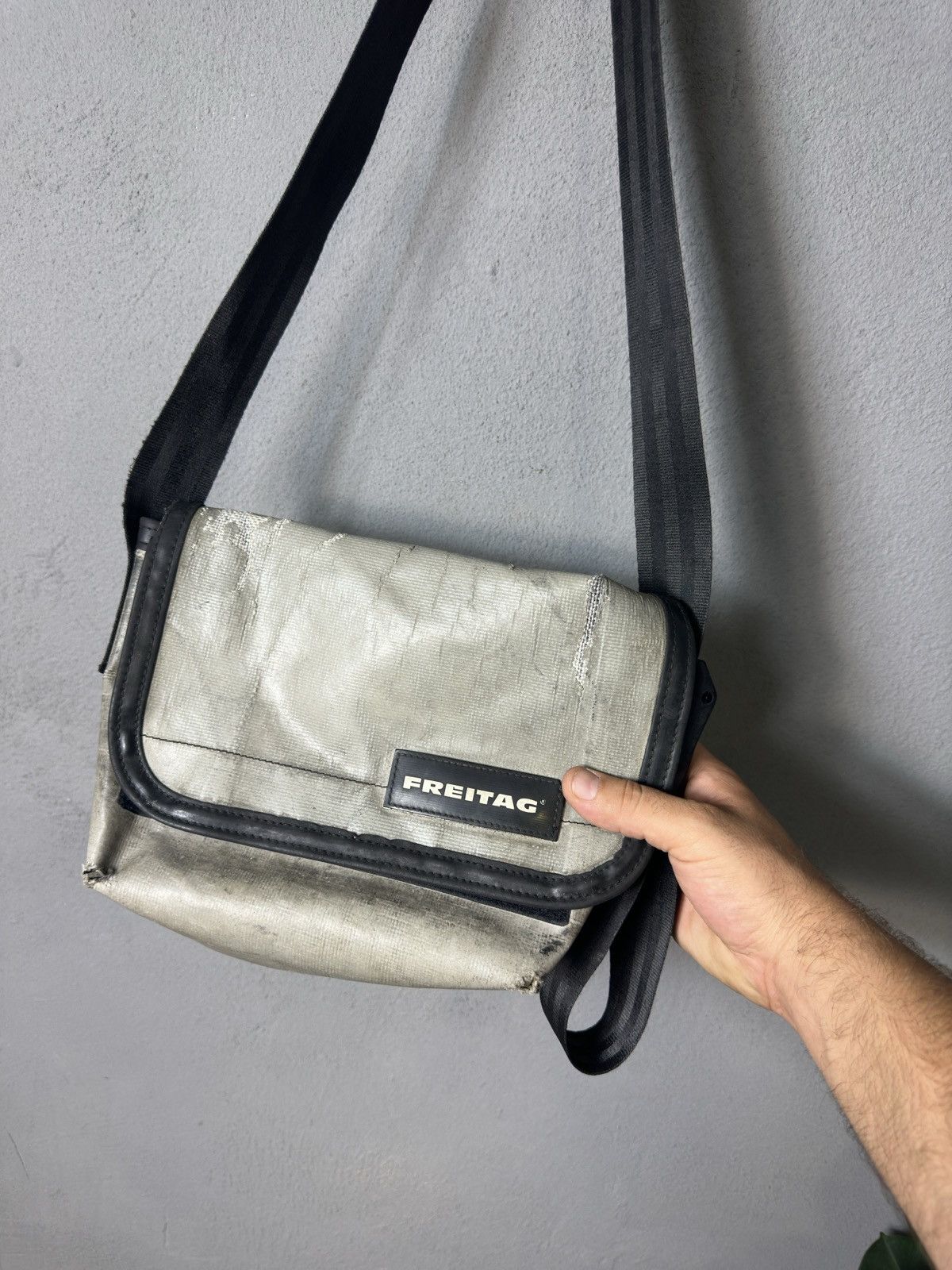 Freitag × Vintage Freitag Recycled Messenger Crossbody Bag Size ONE SIZE - 2 Thumbnail