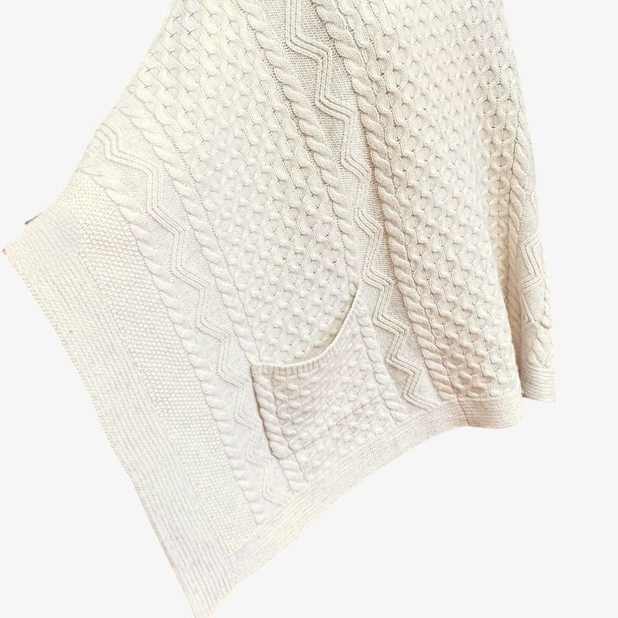 Brooks Brothers Brooks Brothers Wool Cashmere Sweater Poncho M Cream Cablekn Size M / US 6-8 / IT 42-44 - 5 Thumbnail
