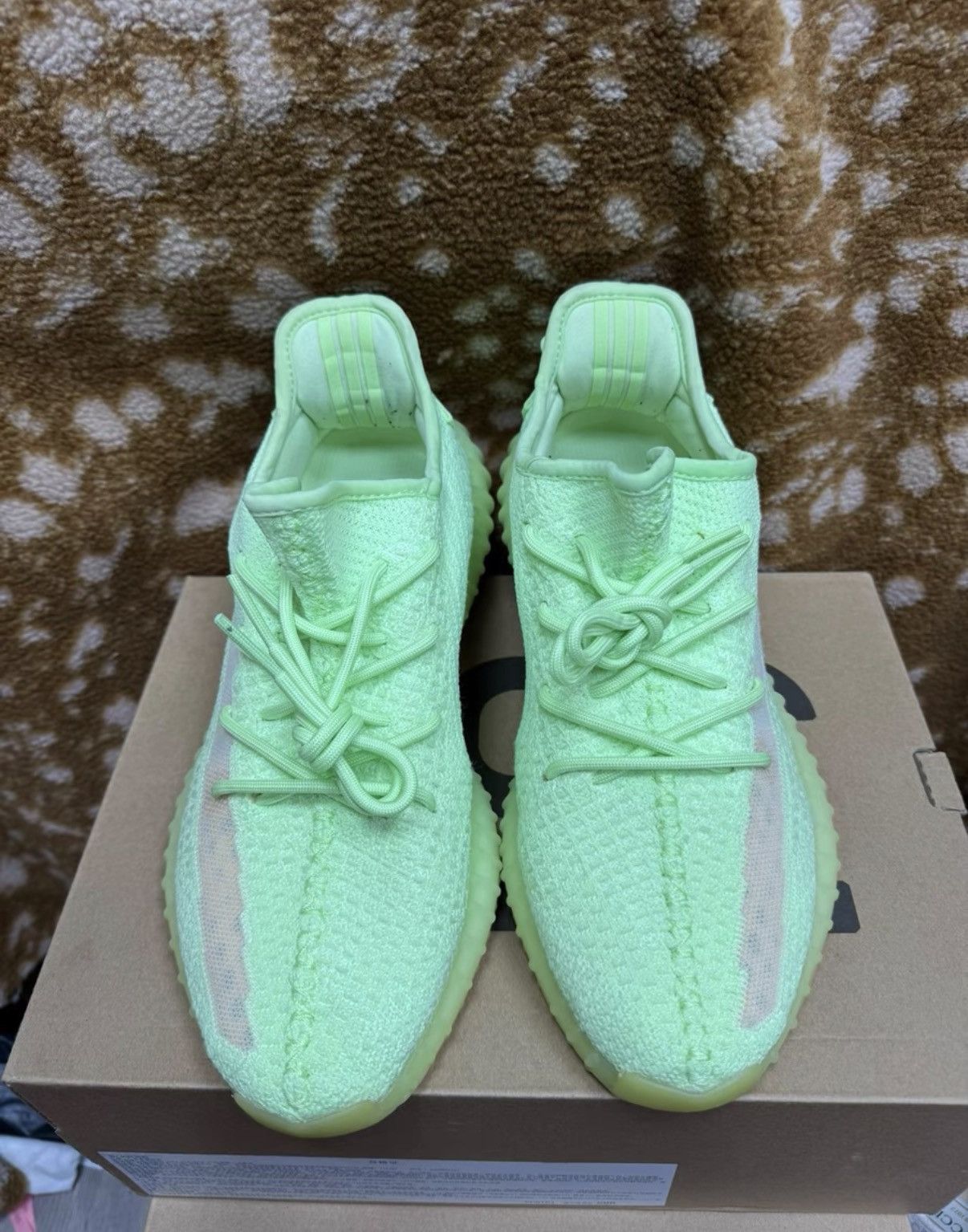 Adidas Adidas Yeezy 350 Glow EG5293 K37 Size US 9 / EU 42 - 8 Thumbnail