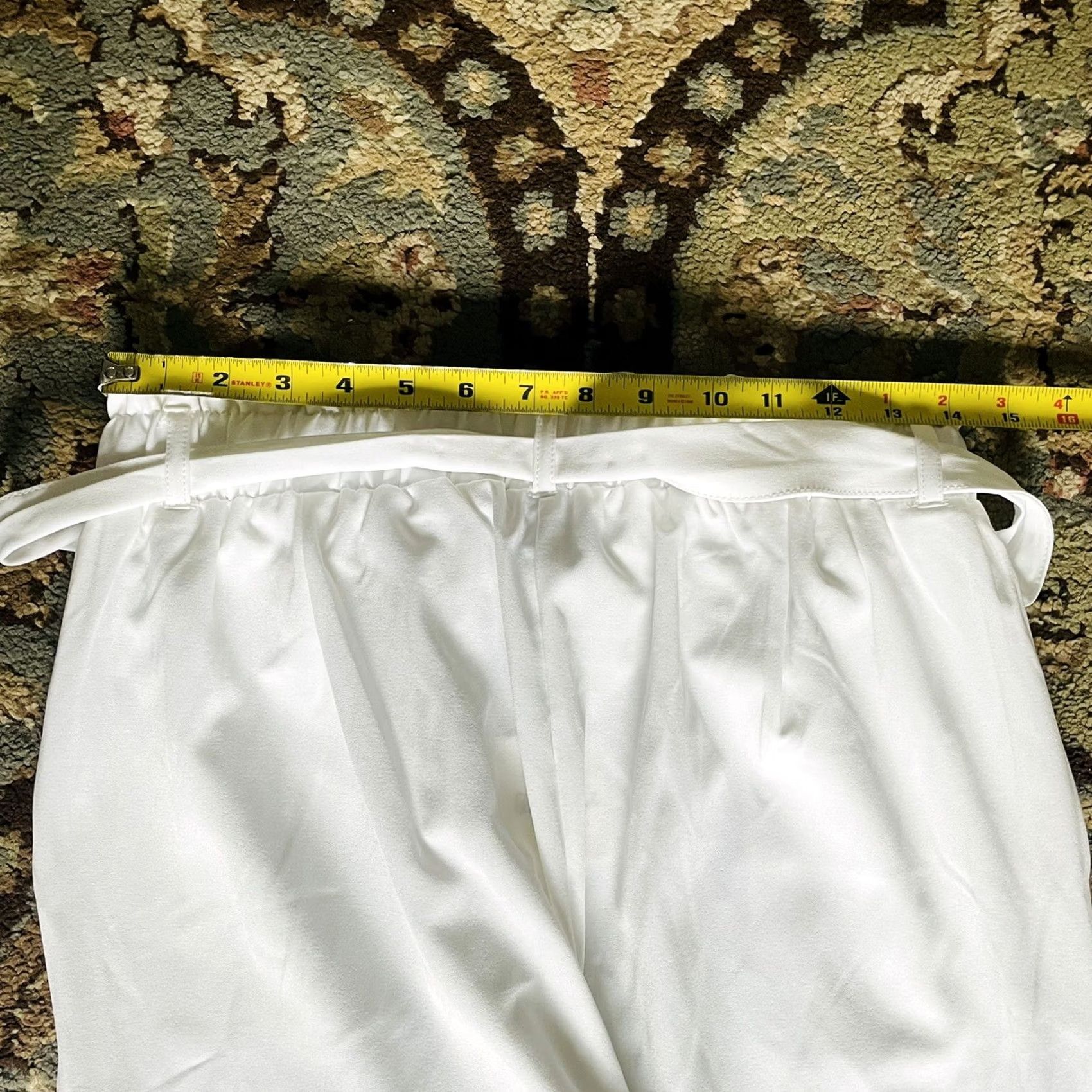 Vintage Revamped Women White Pants Size M NWT RN #142658 Inseam 27” With Belt Strap Size 32" / US 10 / IT 46 - 4 Thumbnail