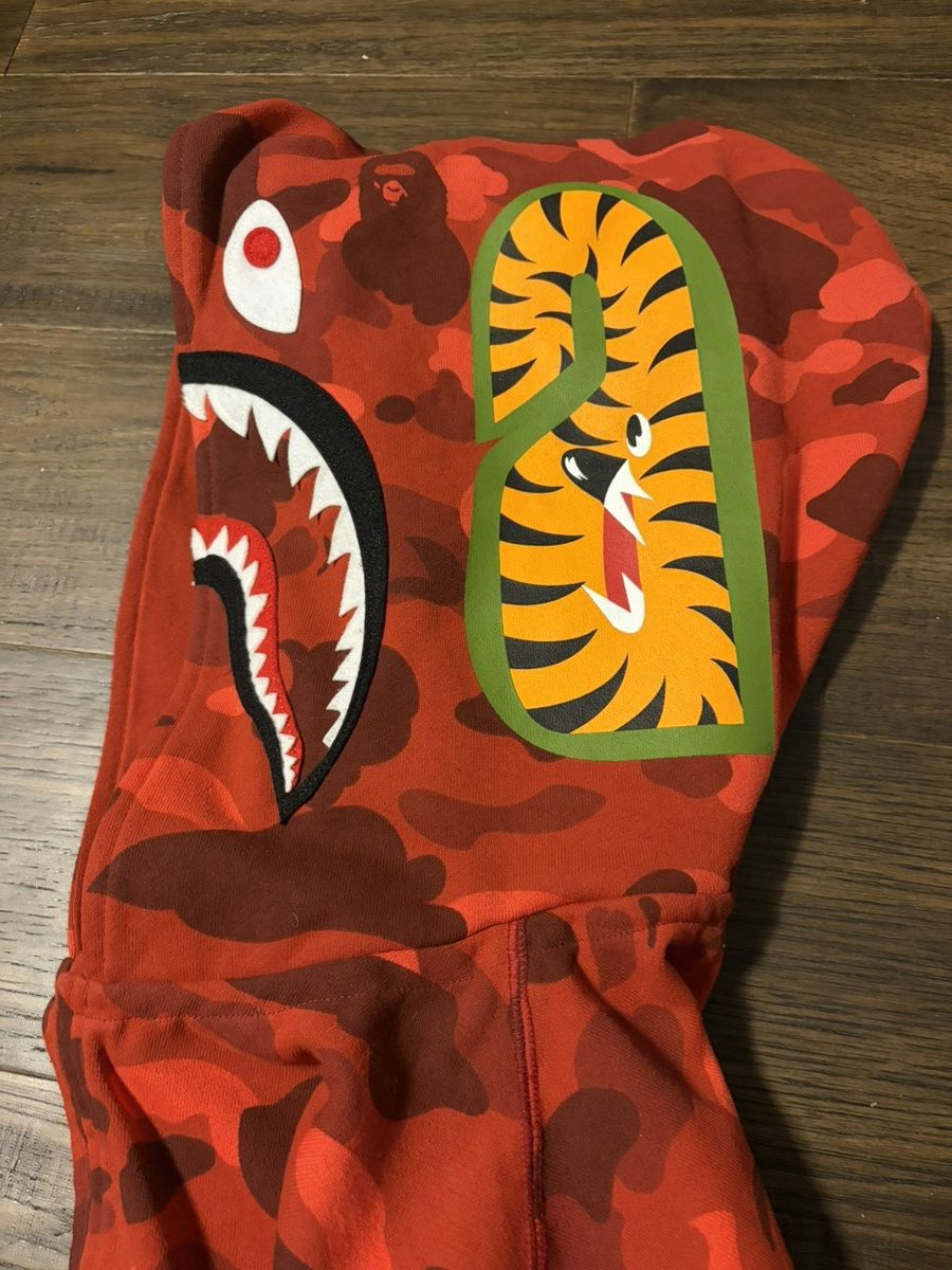 Bape Bape Red Camo Shark Double Hoodie Size US M / EU 48-50 / 2 - 2 Thumbnail