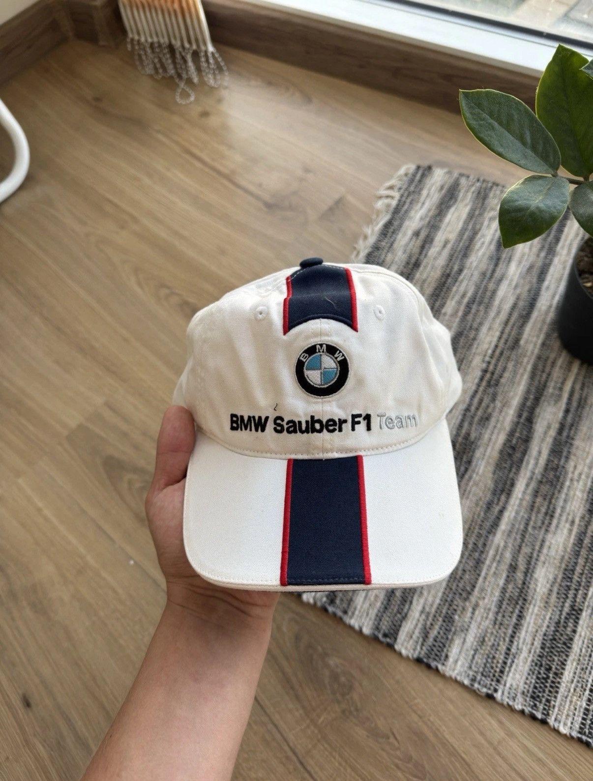 BMW BMW SAUBER F1 Team Racing 2007 Vintage White Classic Cap Hat Size ONE SIZE - 4 Thumbnail