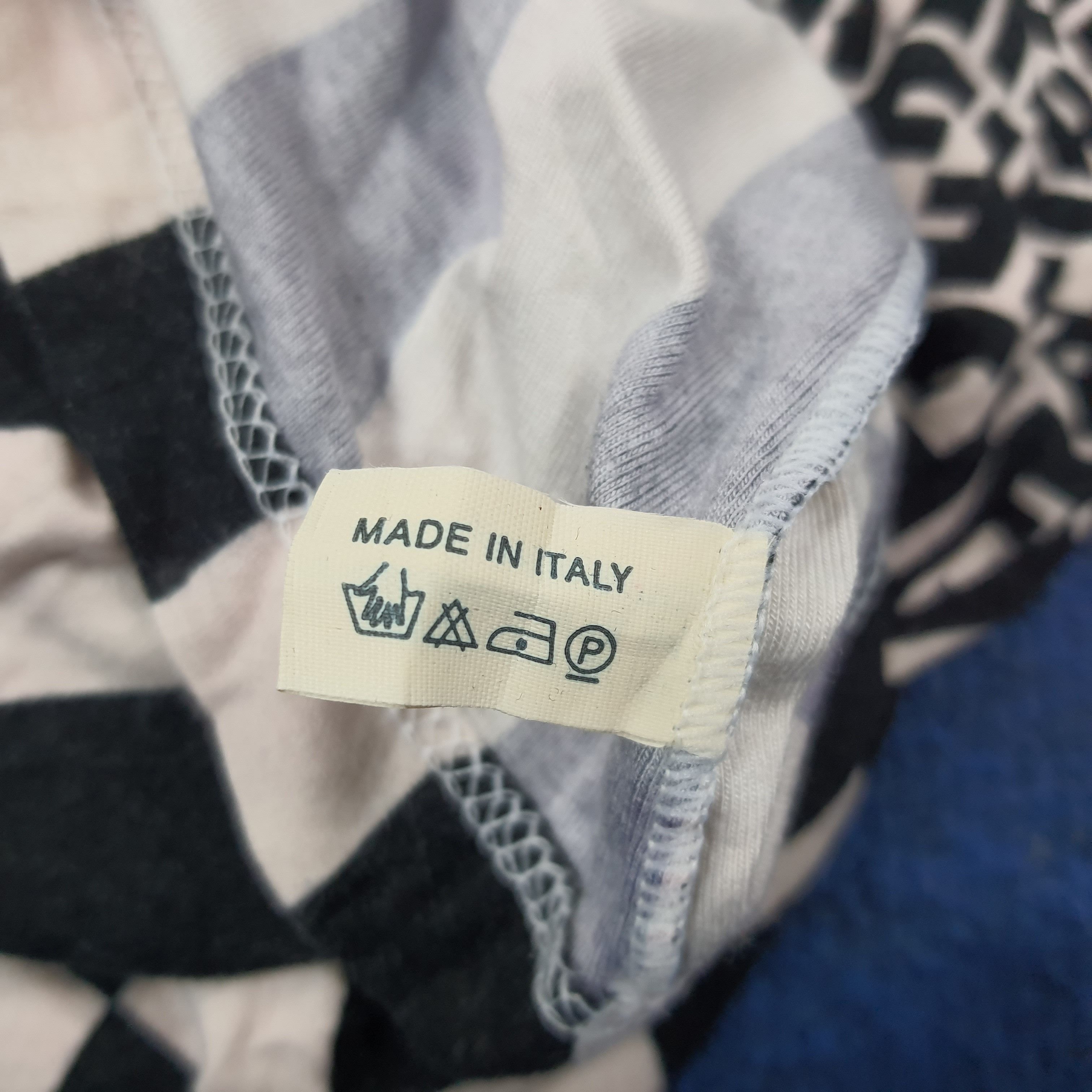 Fendi Vintage Fendi Mare Luxury Brand Tshirt C239N47 Size XXS / US 00 / IT 34 - 6 Thumbnail
