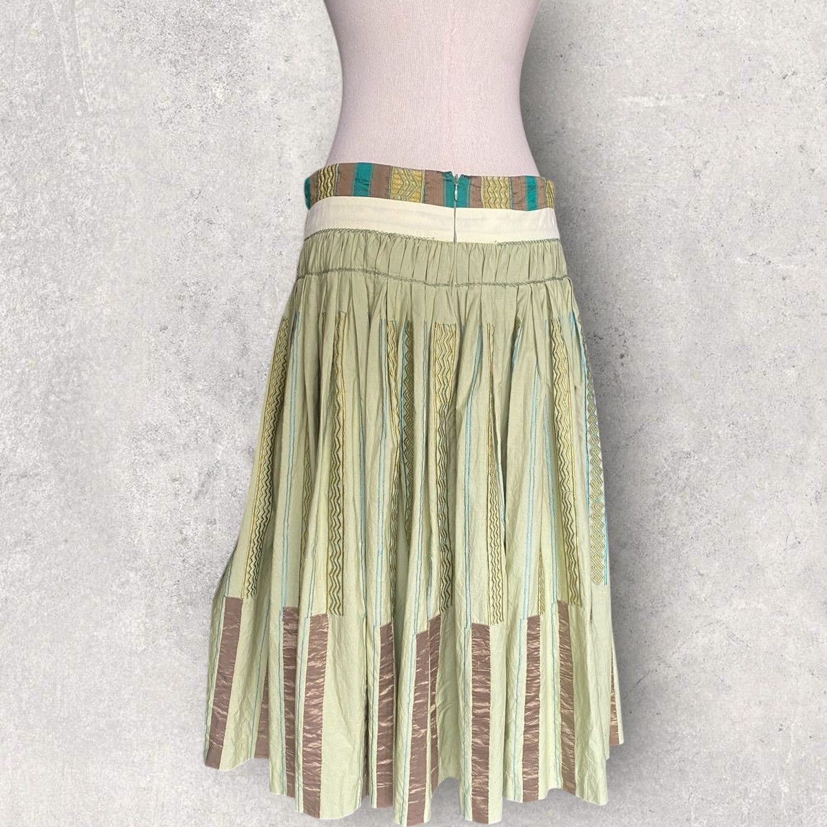 Dries Van Noten Archive SS03 Native Embroidered Skirt Size 28" / US 6 / IT 42 - 6 Thumbnail