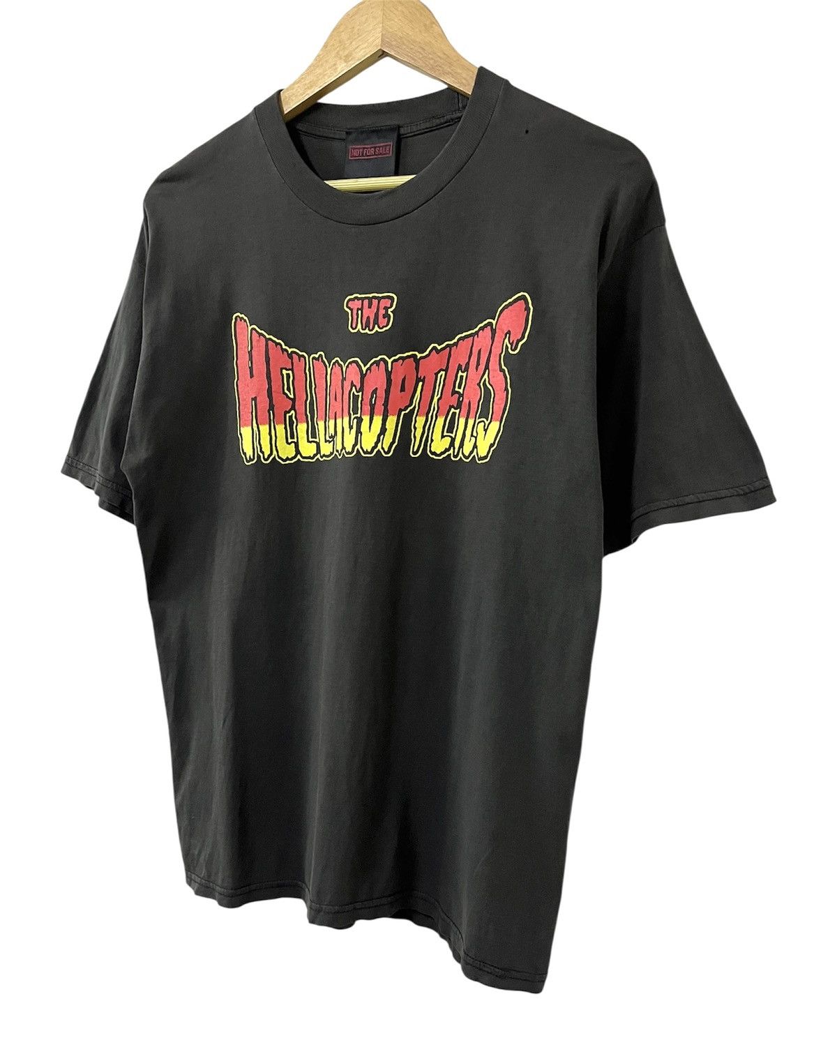 Band Tees VINTAGE 90s THE HELLACOPTERS TOUR GARAGE ROCK BAND TSHIRT Size US L / EU 52-54 / 3 - 5 Thumbnail