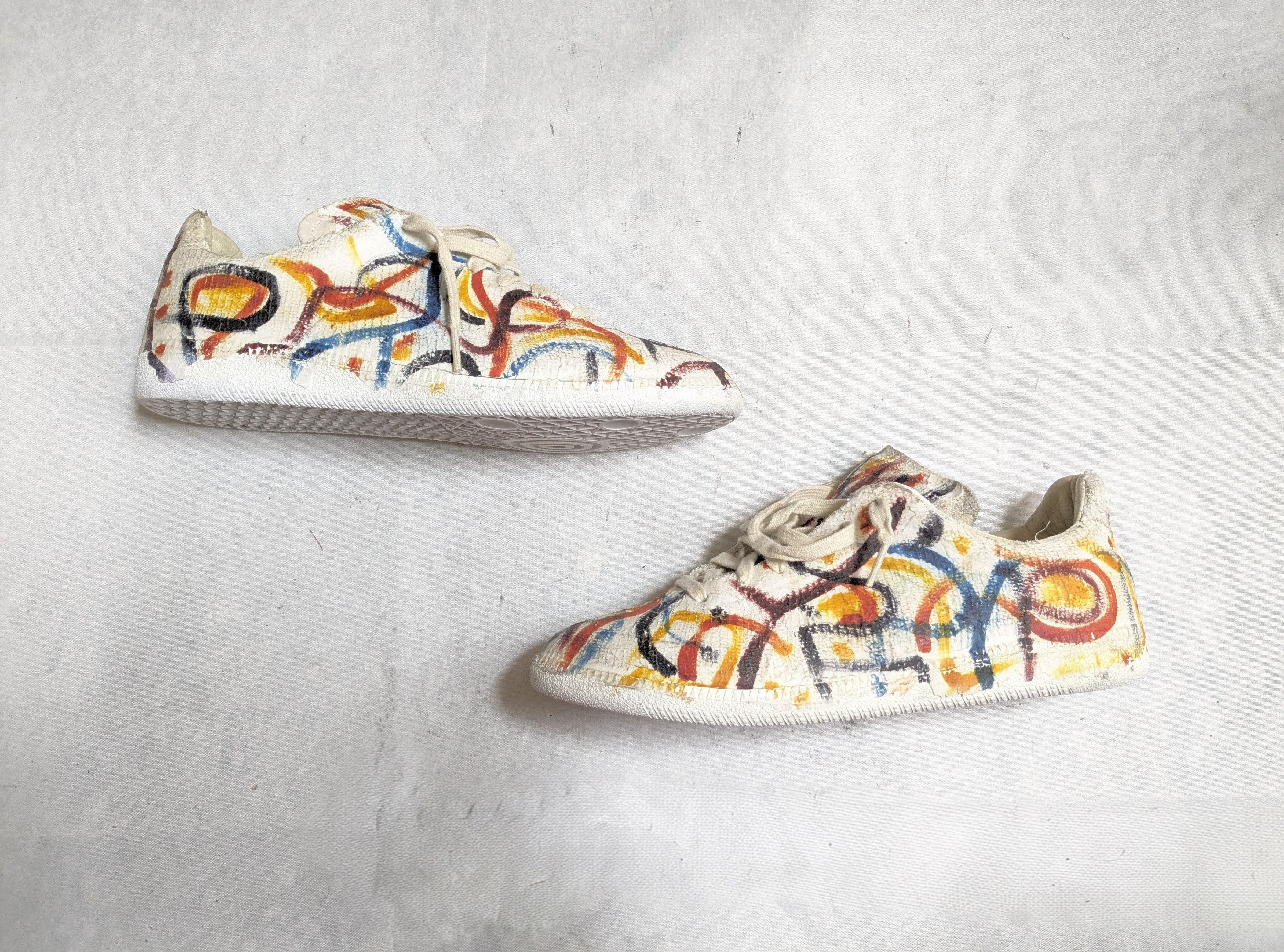 Maison Margiela Maison Margiela GAT Replica Paint Splatter White 10 43 Lows Size US 10 / EU 43 - 1 Thumbnail