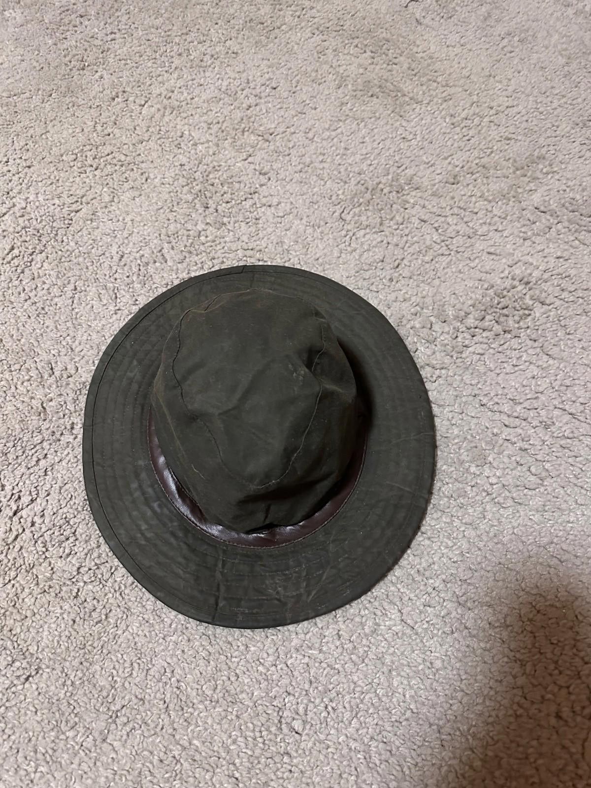 Barbour Men's Vintage Barbour Fedora Waxed Bucket Hat Size ONE SIZE - 1 Thumbnail
