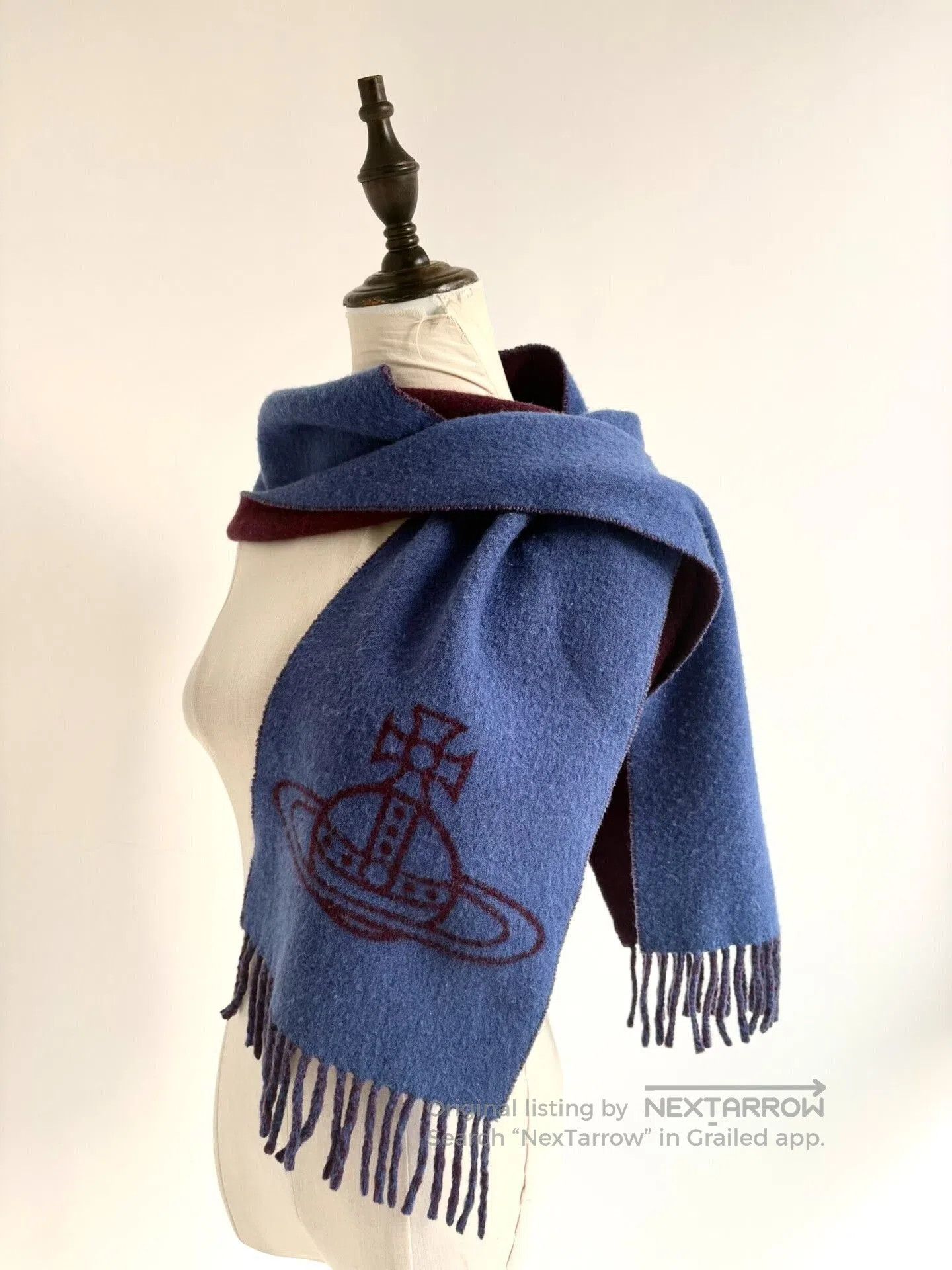 Vivienne Westwood Vivienne Westwood Saturn Logo Scarf. Size ONE SIZE - 1 Thumbnail