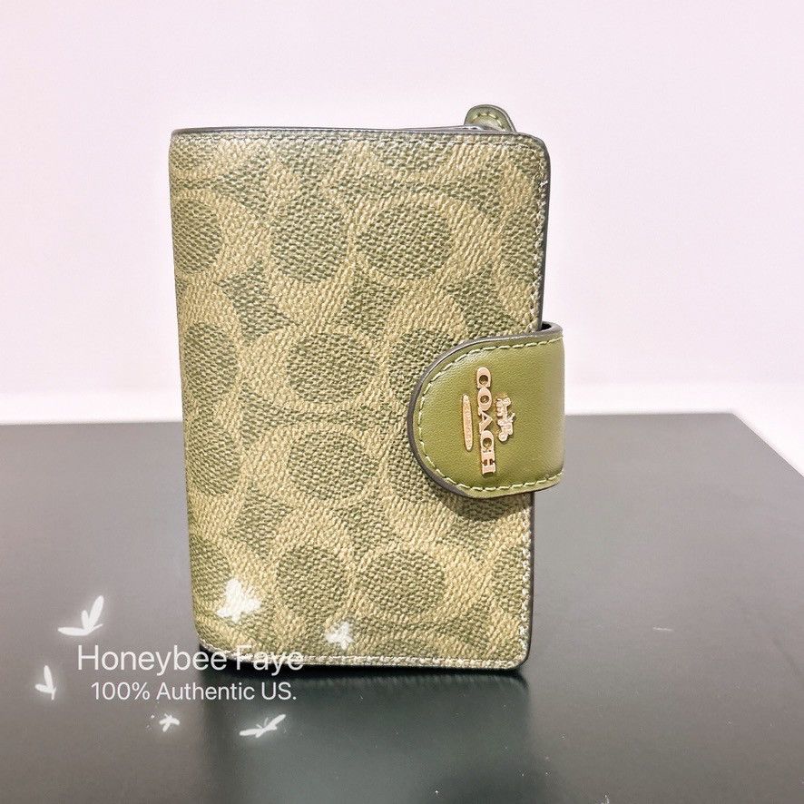 Coach Medium Corner Zip Wallet In Signature Canvas CW786 Size ONE SIZE - 3 Thumbnail