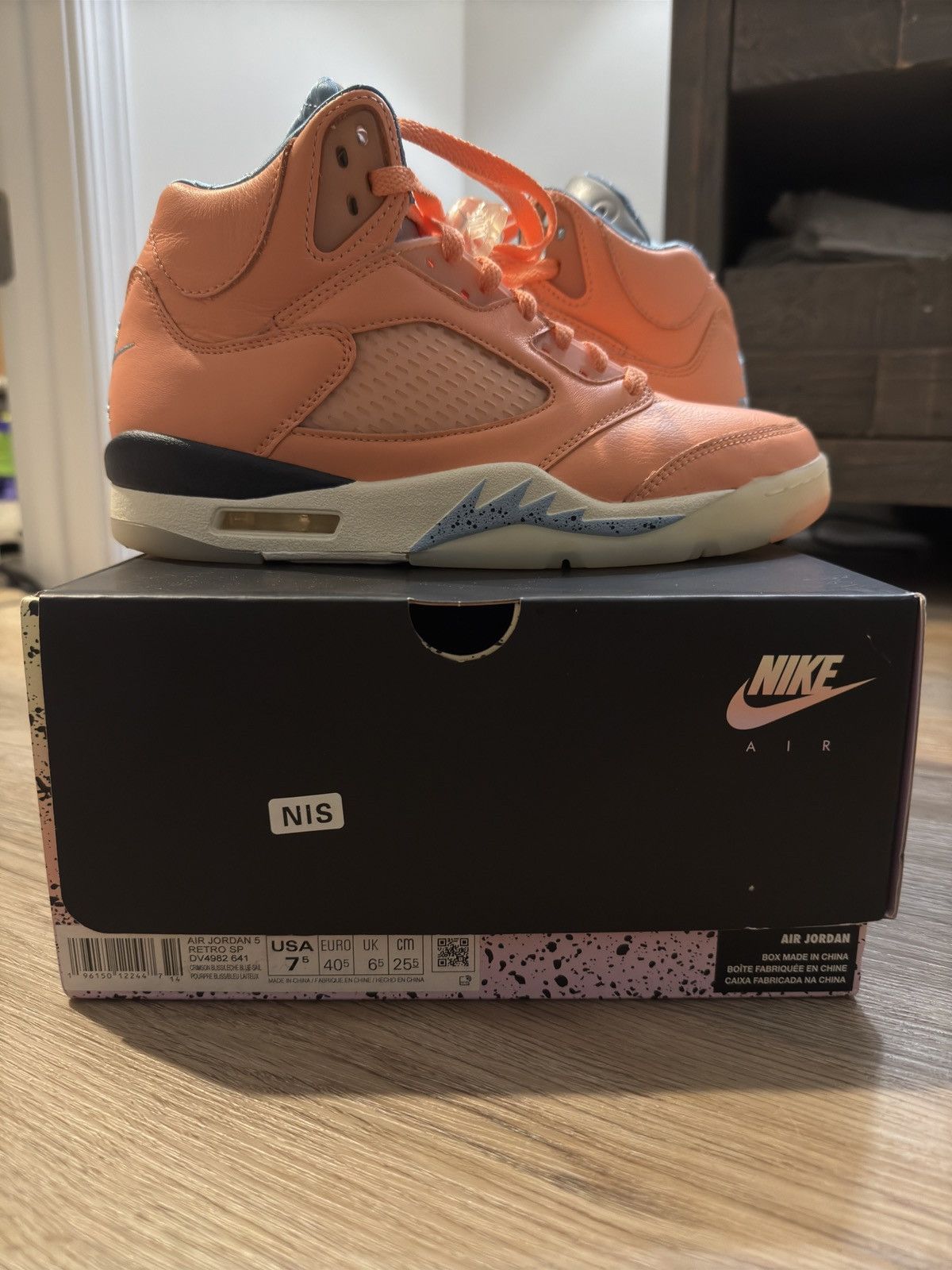 Jordan Brand Air Jordan 5 retro SP size 7.5 Size US 7.5 / EU 40-41 - 1 Thumbnail