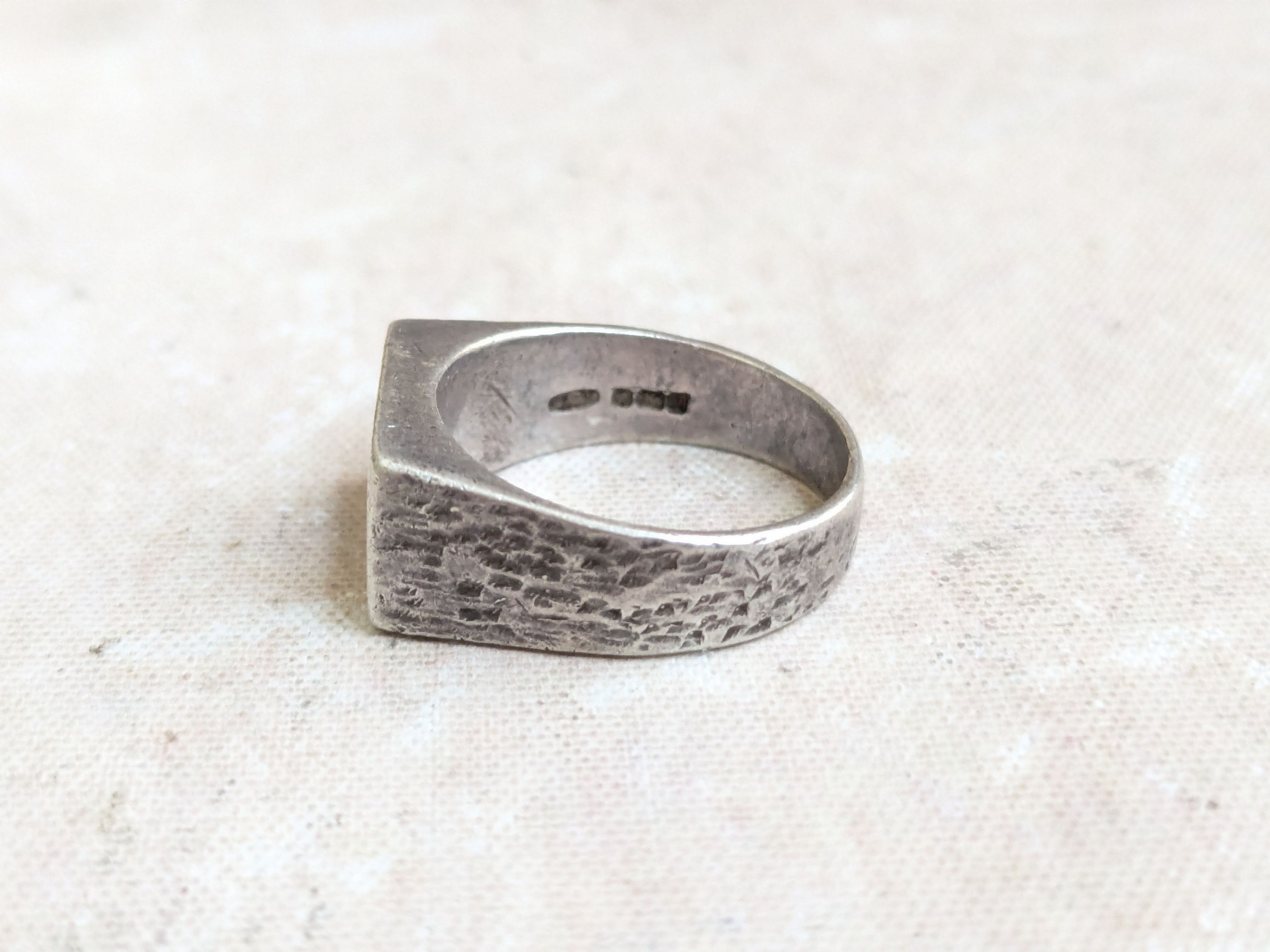 Sterling Silver Vintage Sterling Silver Signet Ring Rectangle 9 Hammered Size ONE SIZE - 2 Thumbnail