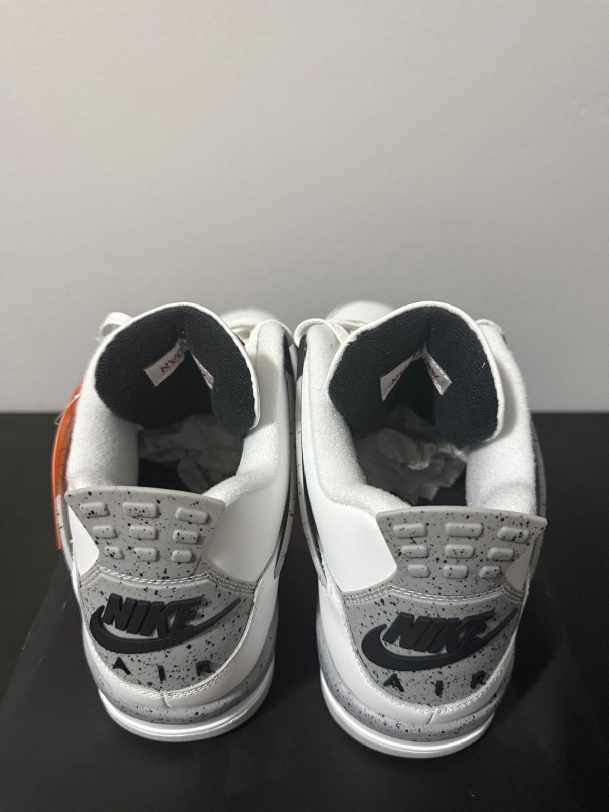 Air Jordan 4 (White Cement)