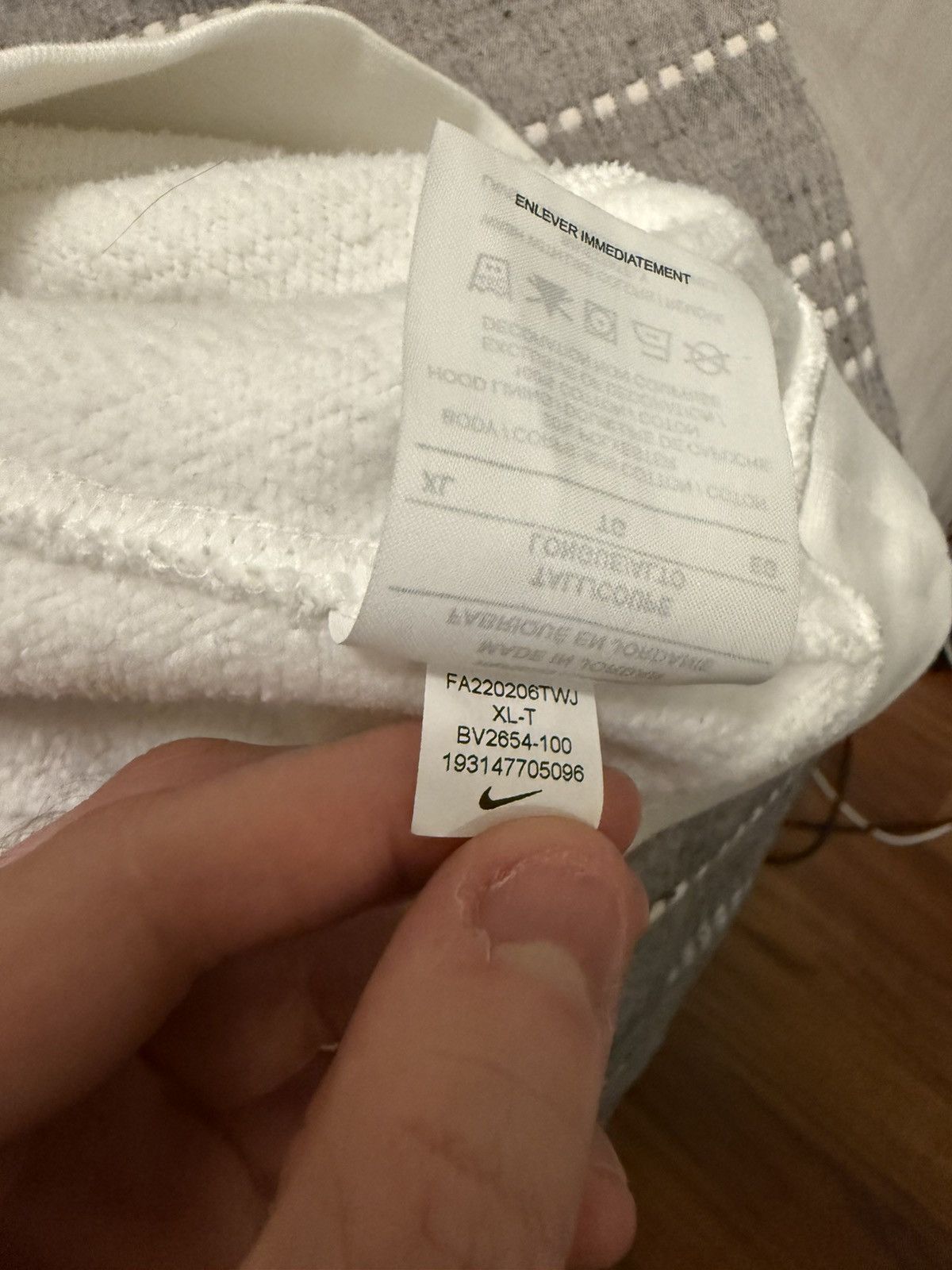 Nike Nike White Hoodie Size XL Size US XL / EU 56 / 4 - 4 Thumbnail