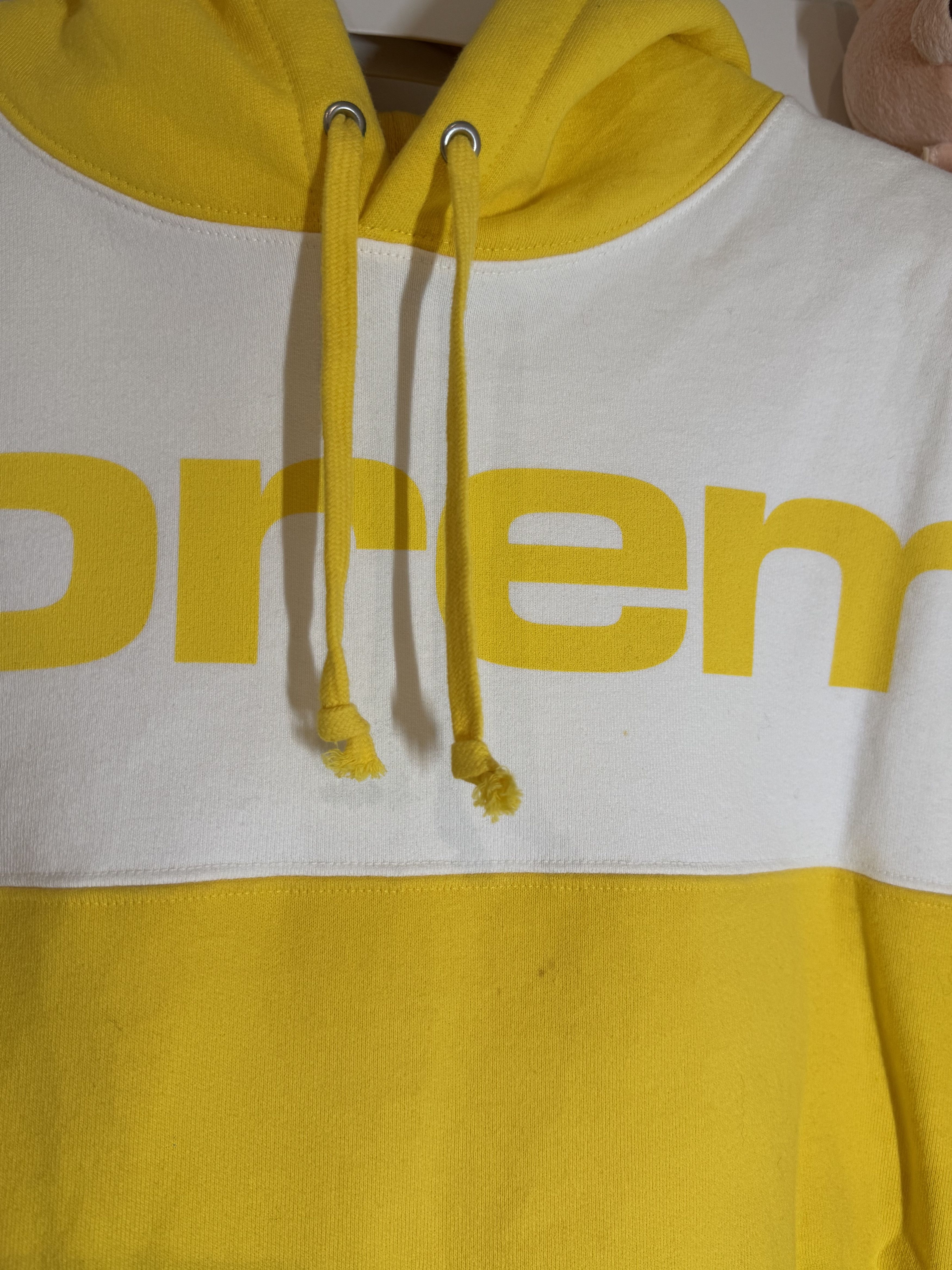 Supreme Supreme FW17 Blocked Hoodie Yellow Large Size US L / EU 52-54 / 3 - 7 Thumbnail